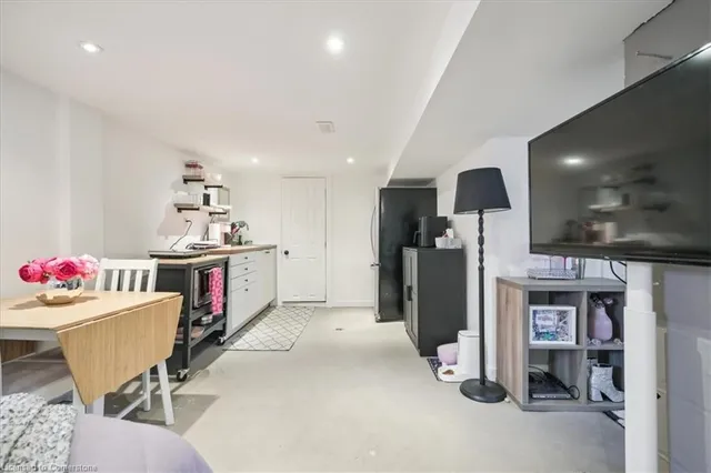 Additional property image - 79 Kensington Ave