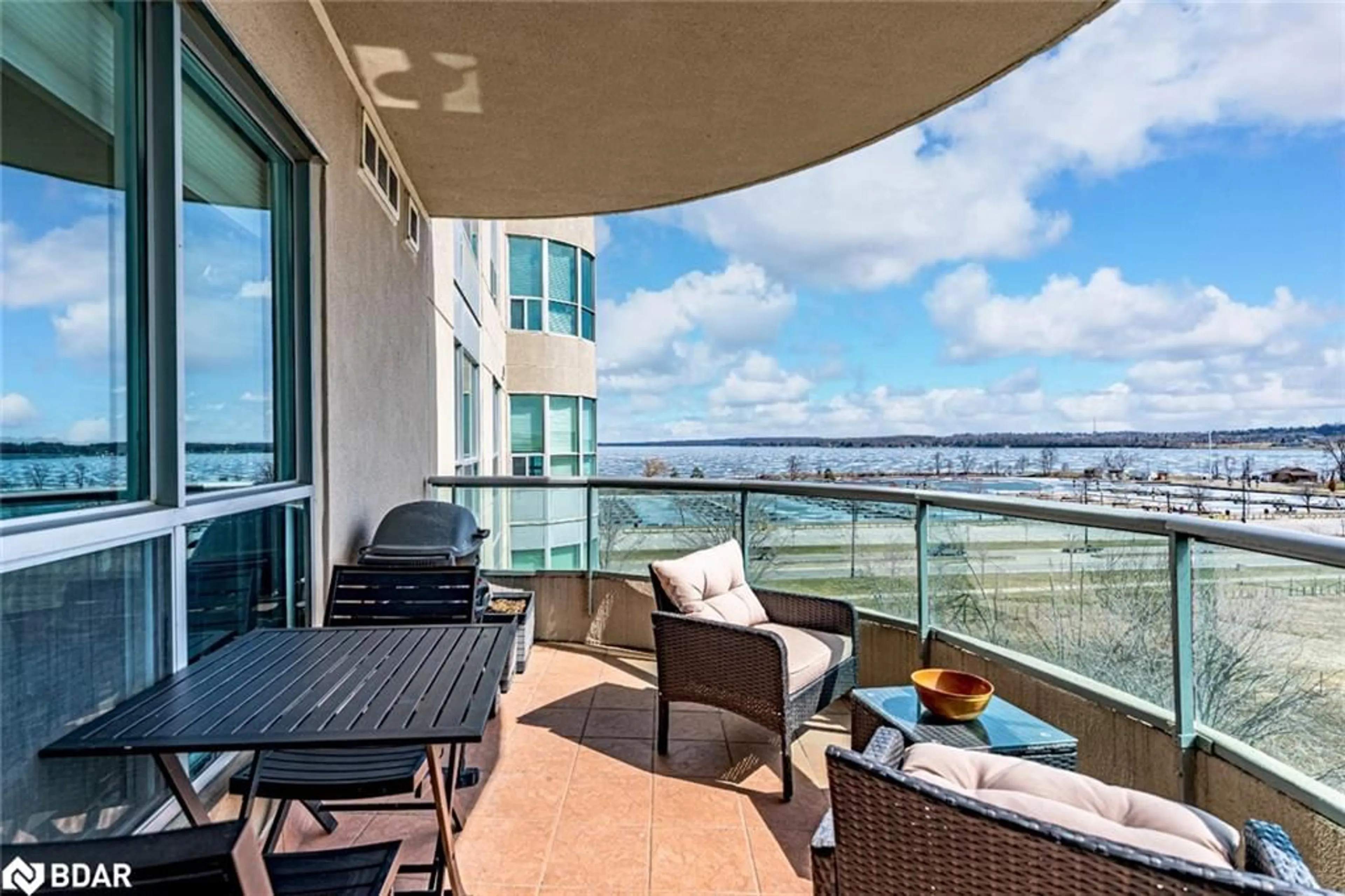Patio, water/lake/river/ocean view for 2 Toronto St #501, Barrie Ontario L4N 9R2