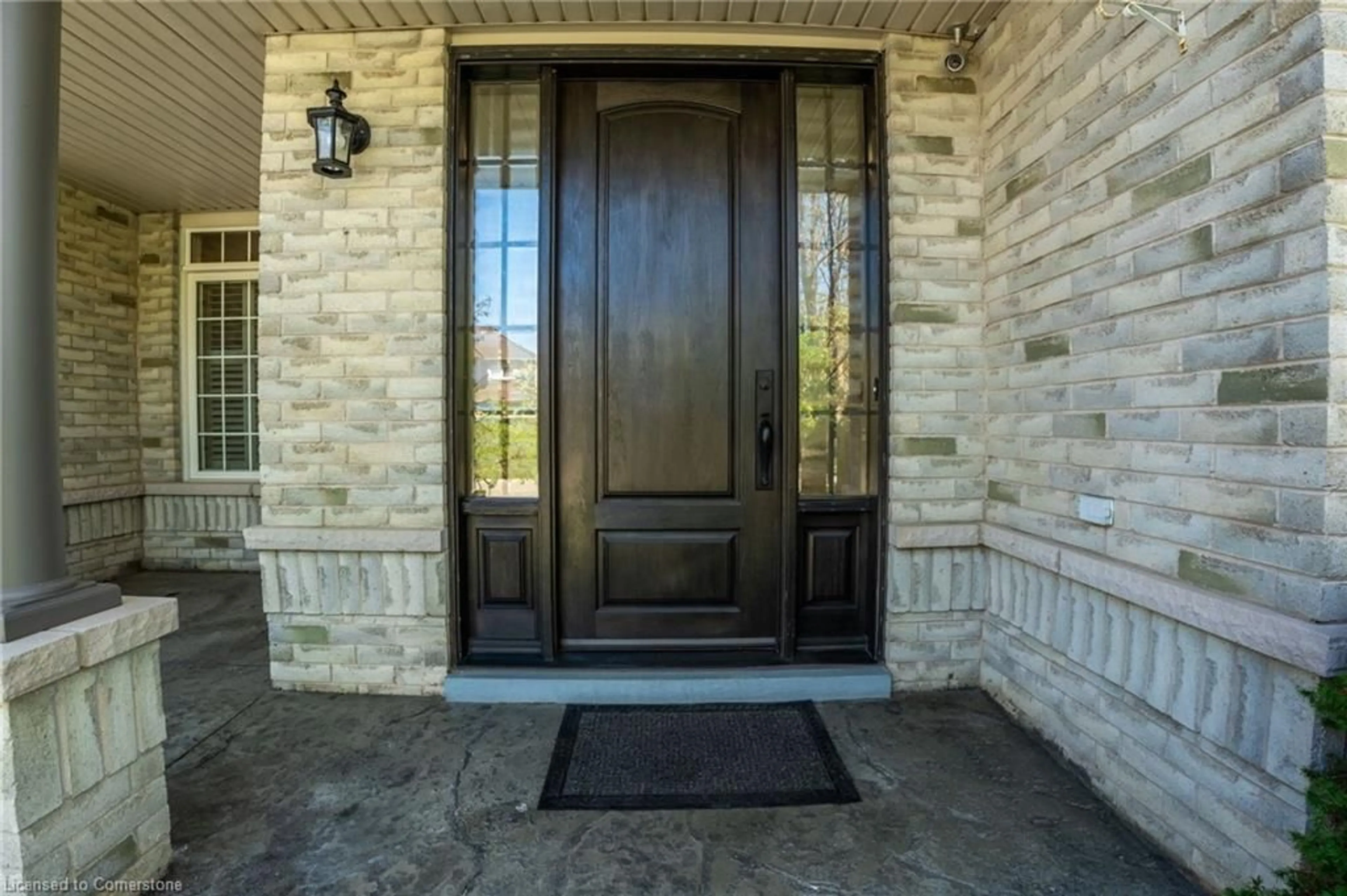 Indoor entryway for 4198 Kane Cres, Burlington Ontario L7M 5C1
