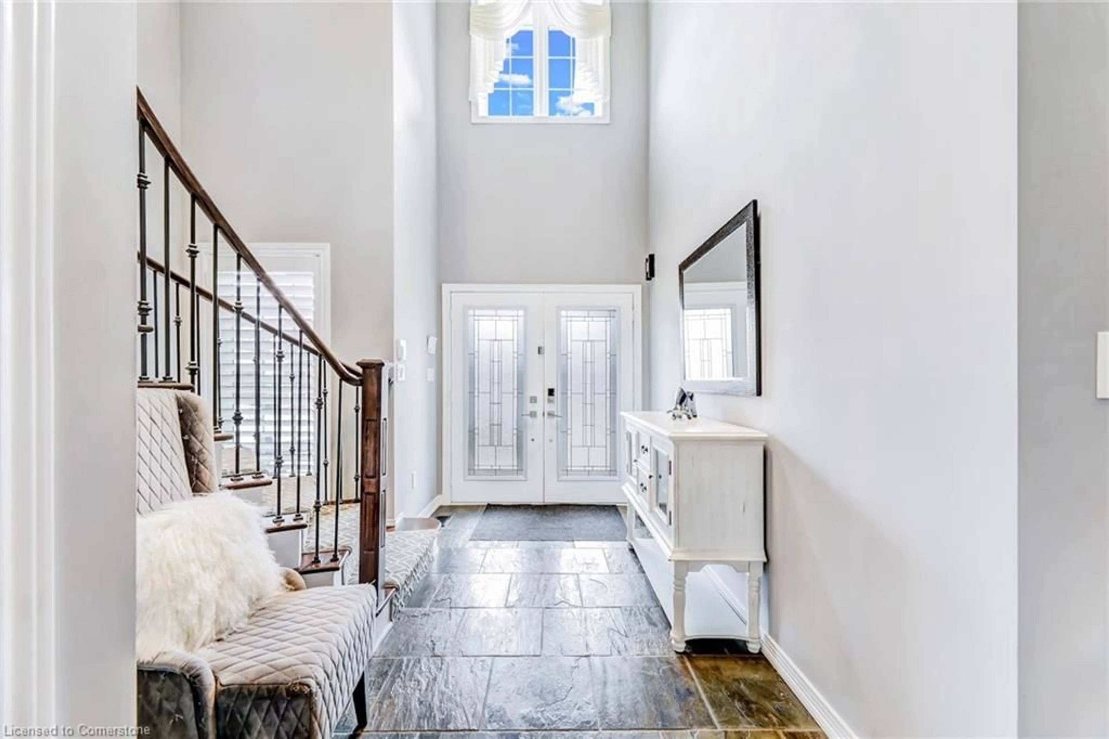 Indoor entryway for 24 Simpson Ave, Hamilton Ontario L0R 1P0