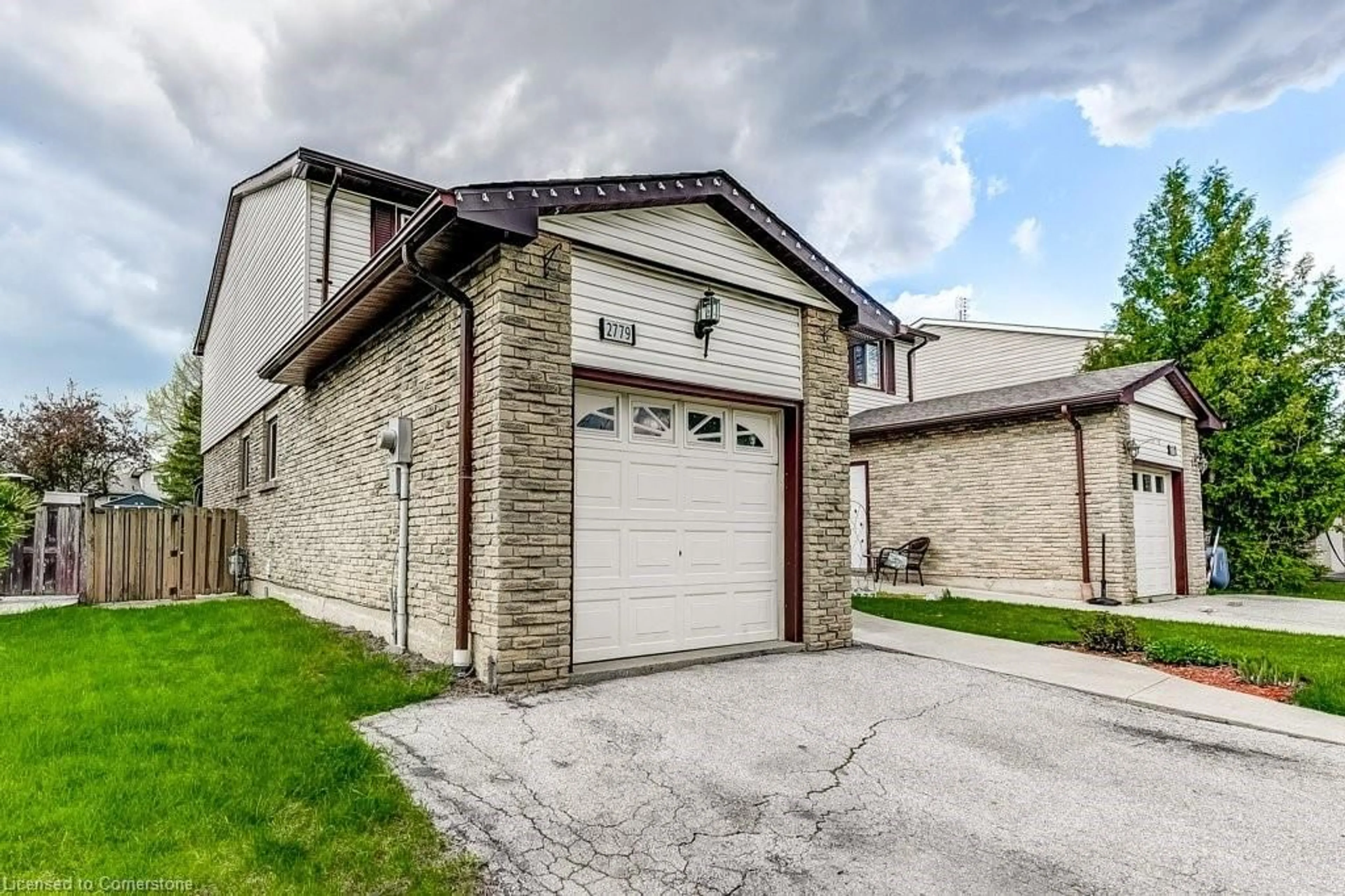 Home with brick exterior material, street for 2779 Andorra Cir, Mississauga Ontario L5N 2H8