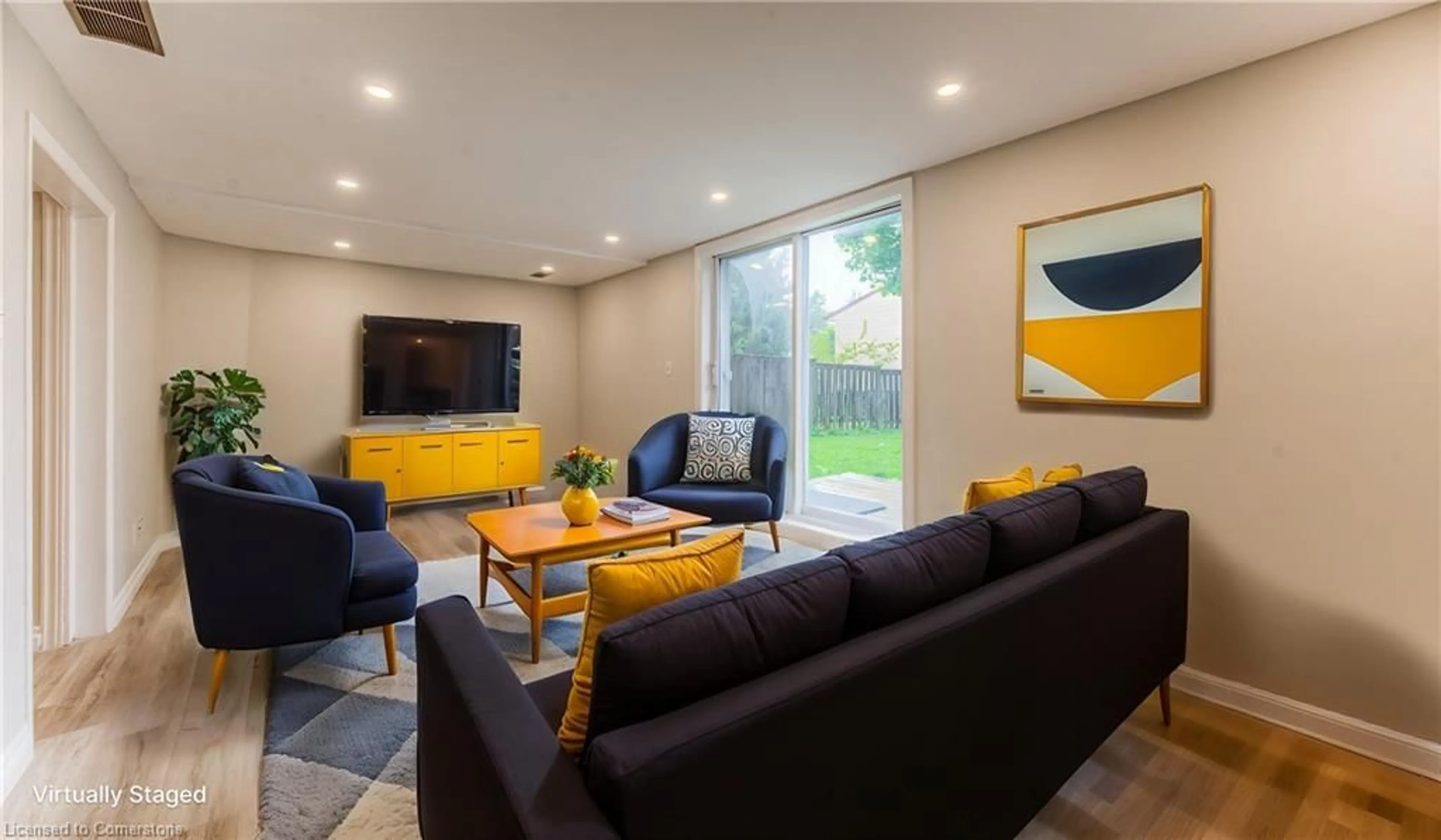 Living room with furniture, unknown for 16 Windale Cres, Kitchener Ontario N2E 3E7
