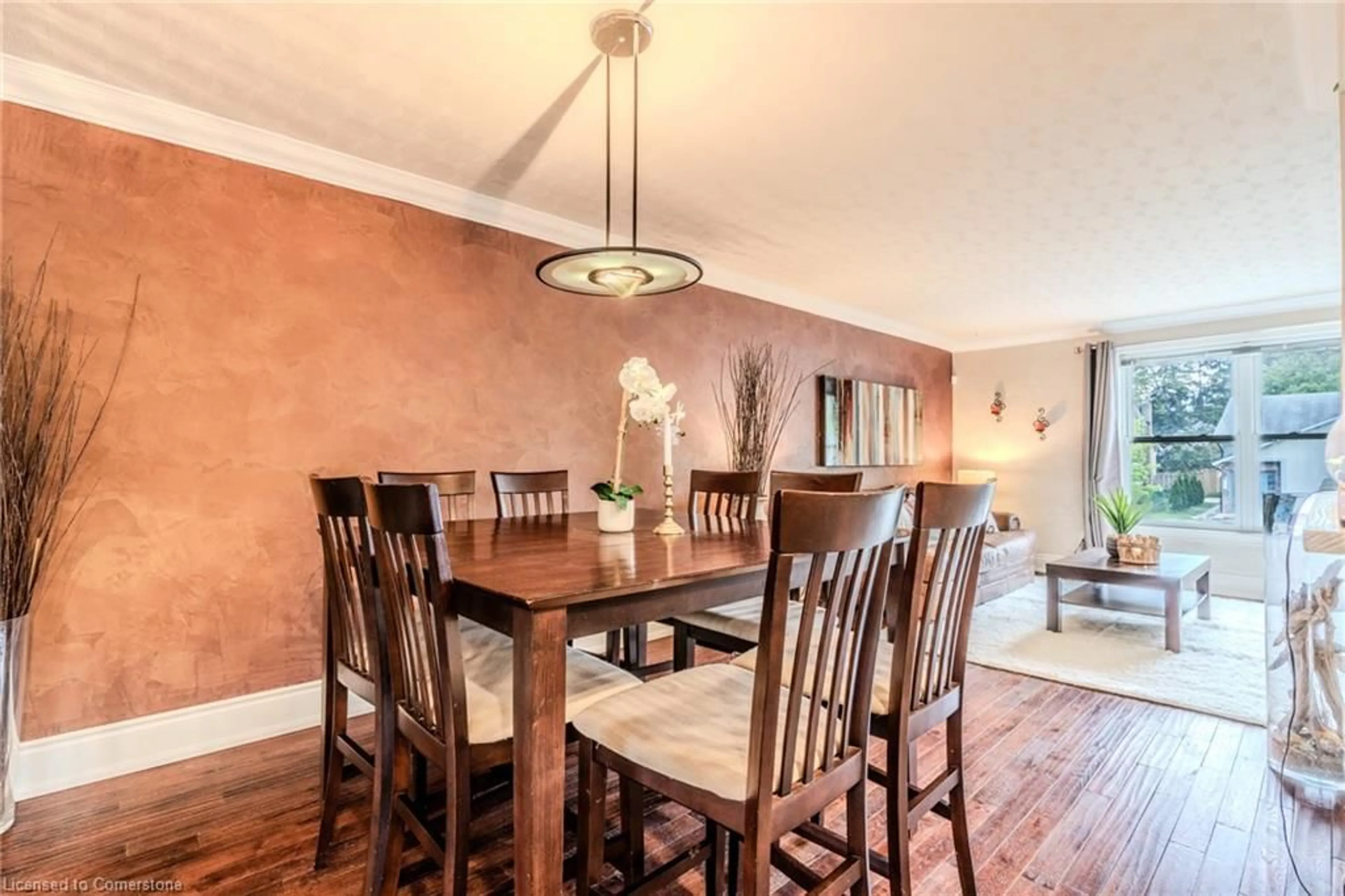 Dining room, wood/laminate floor for 1471 Paddington Crt, Burlington Ontario L7M 1W7