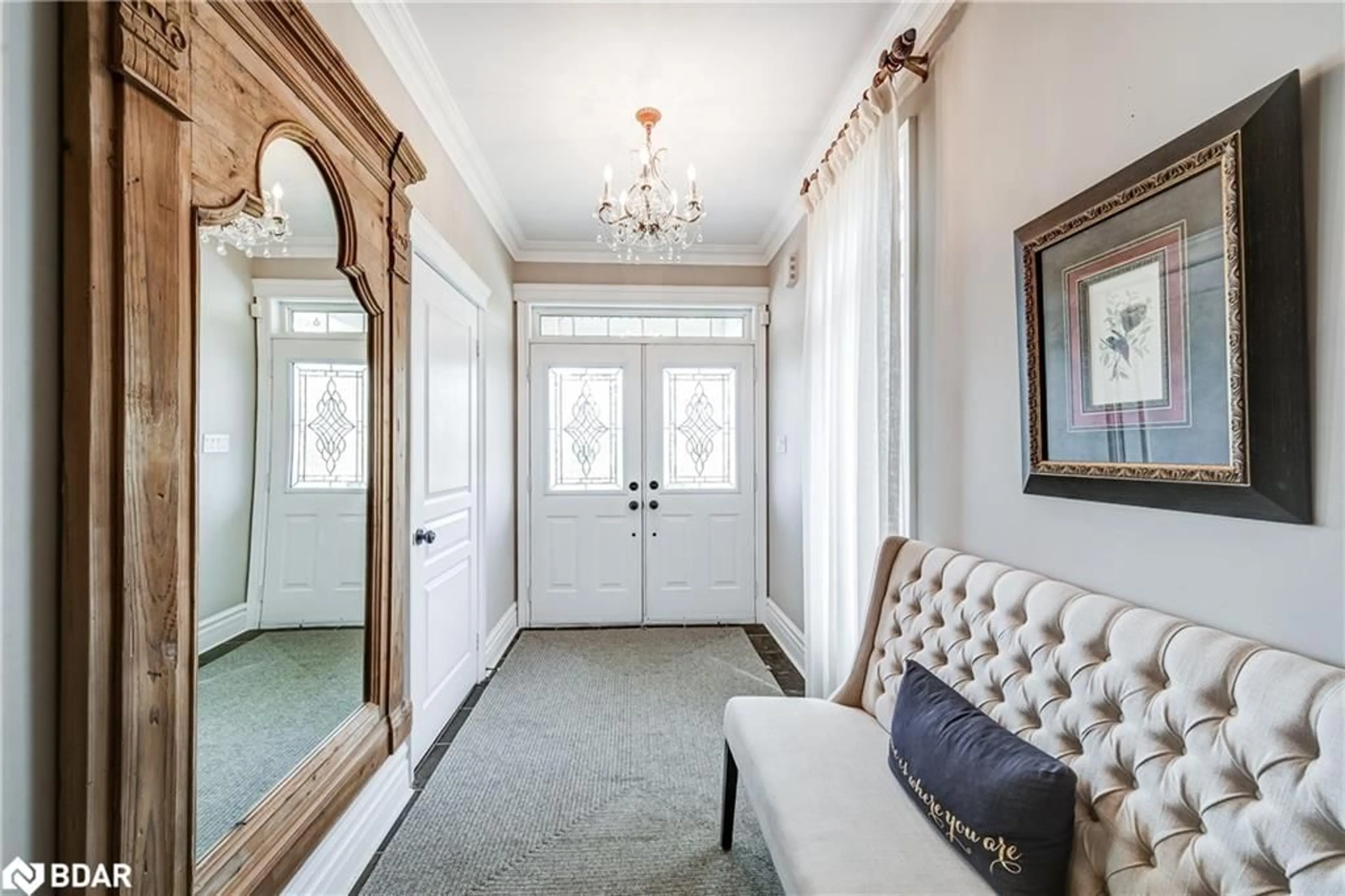 Indoor entryway for 88 Stonecliffe Cres, Aurora Ontario L4G 7Z6