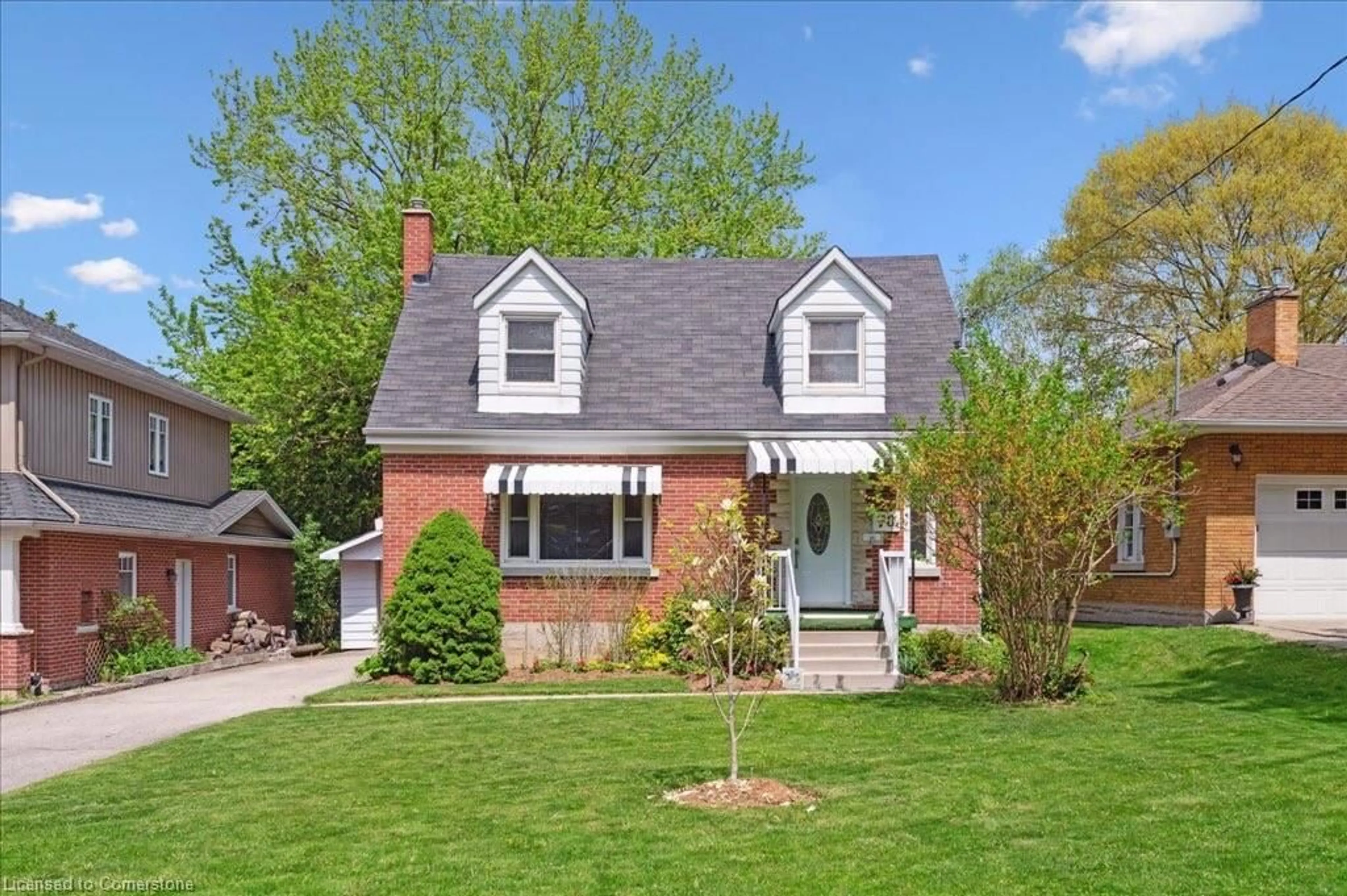Home with brick exterior material, street for 78 Roslin Ave, Waterloo Ontario N2L 2H1
