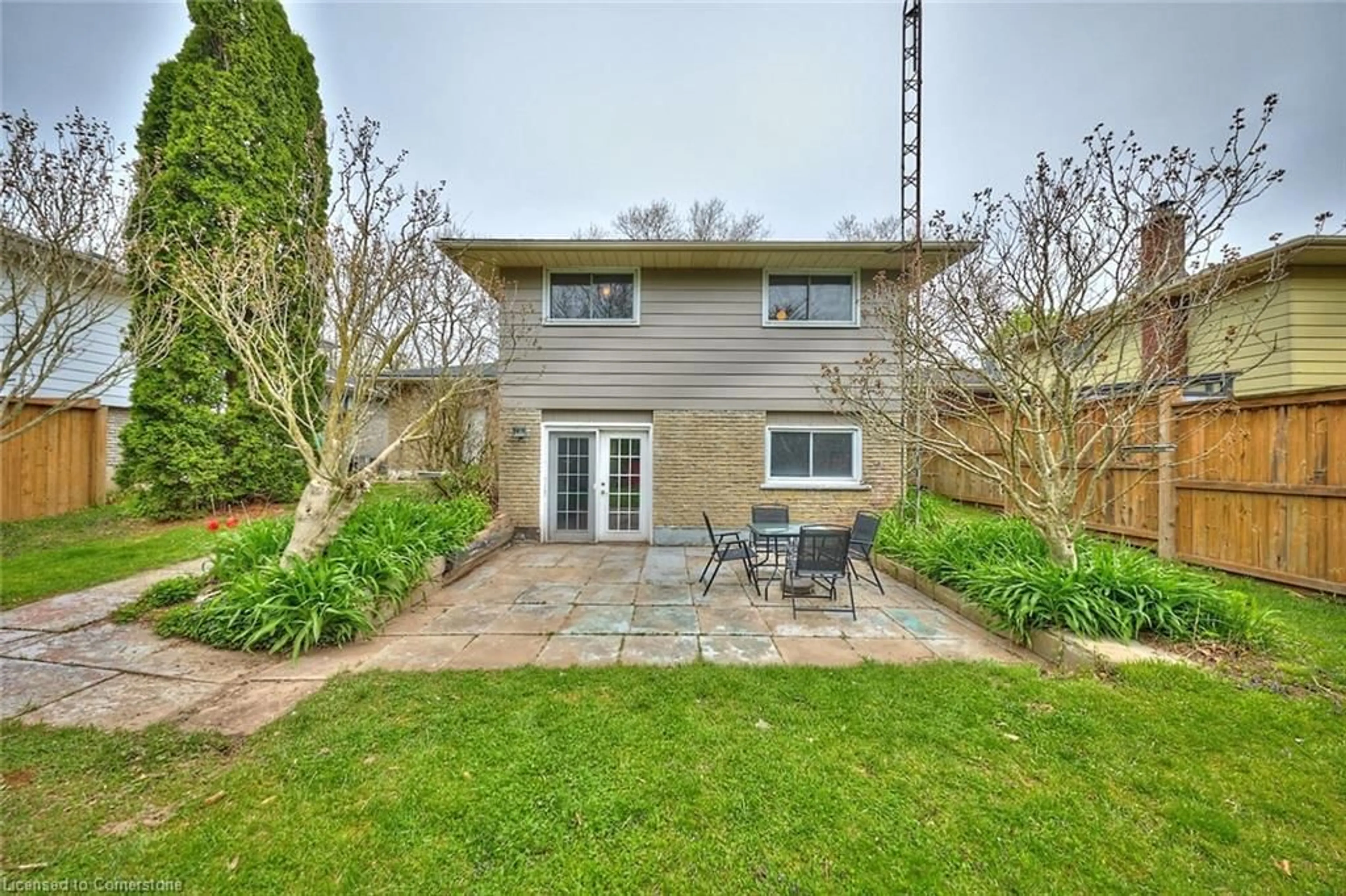 Patio, street for 40 Kimbermount Dr, St. Catharines Ontario L2N 5V6