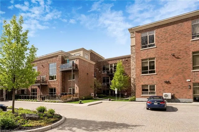 Additional property image - 397 King St Unit 213
