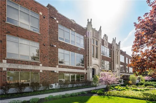 Additional property image - 397 King St Unit 213
