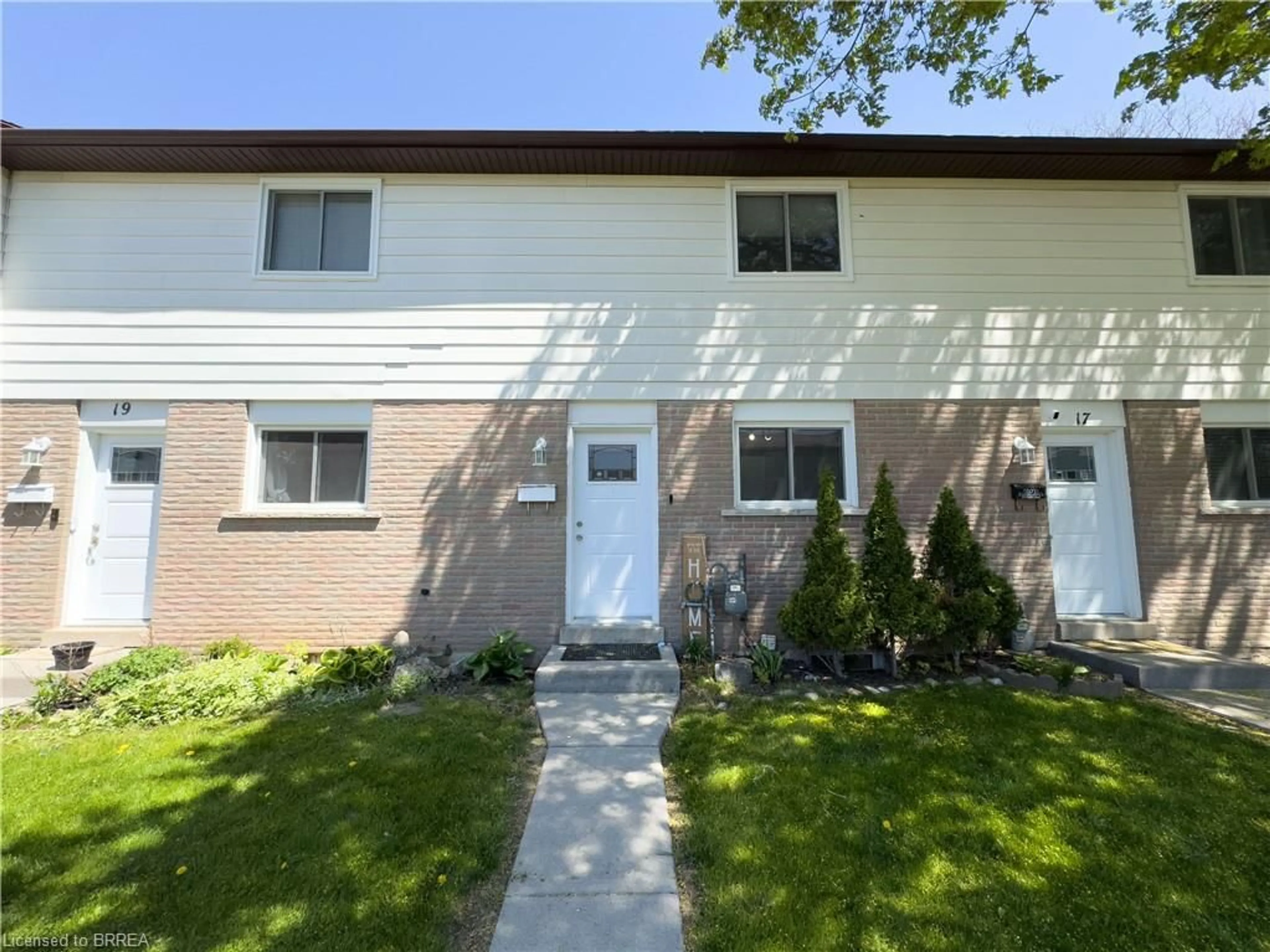 Unknown for 379 Darling St #18, Brantford Ontario N3S 7G4