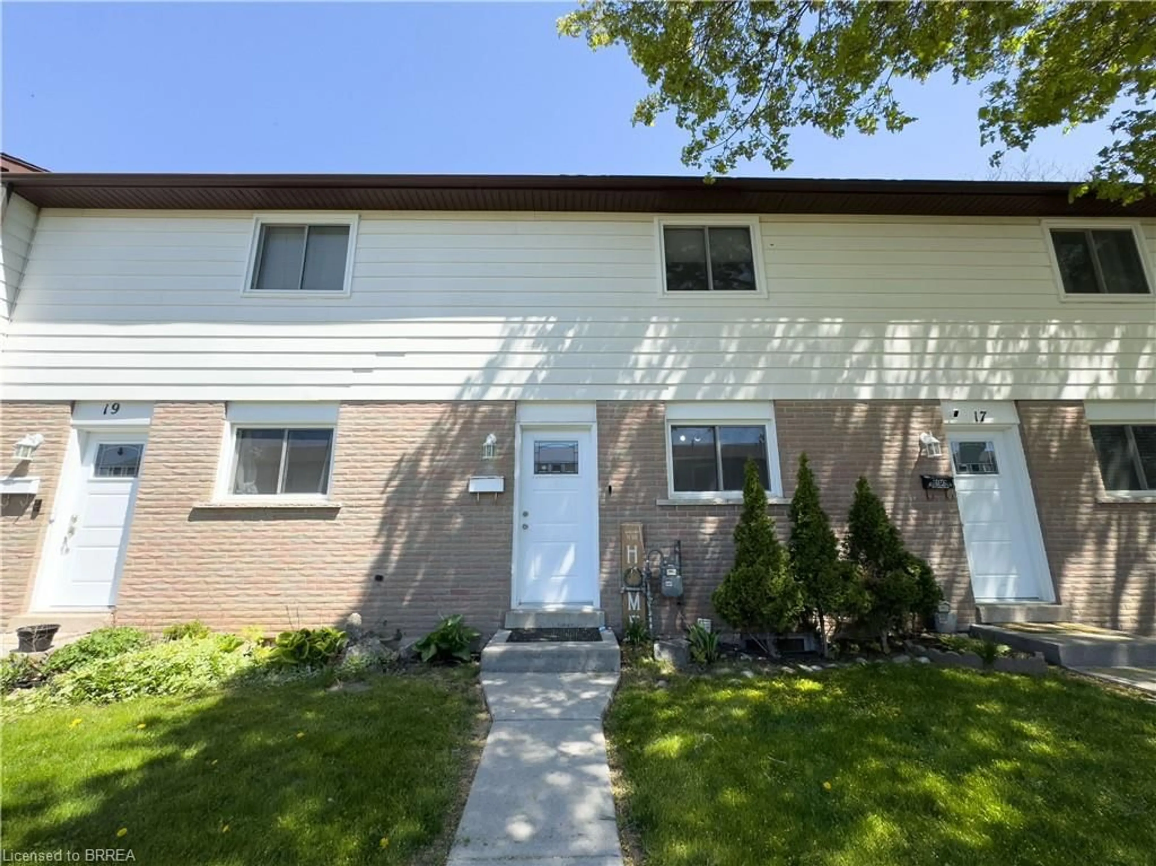 Unknown for 379 Darling St #18, Brantford Ontario N3S 7G4