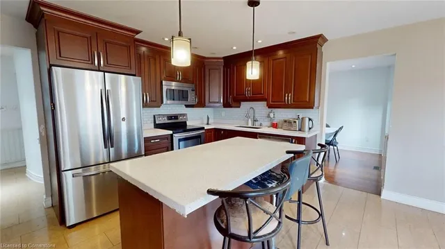 Additional property image - 438 Ojibway Trail