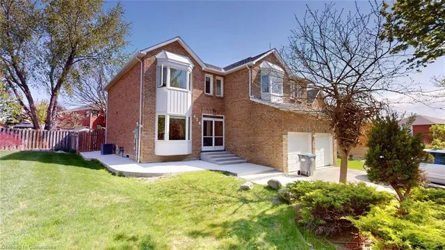 Additional property image - 438 Ojibway Trail