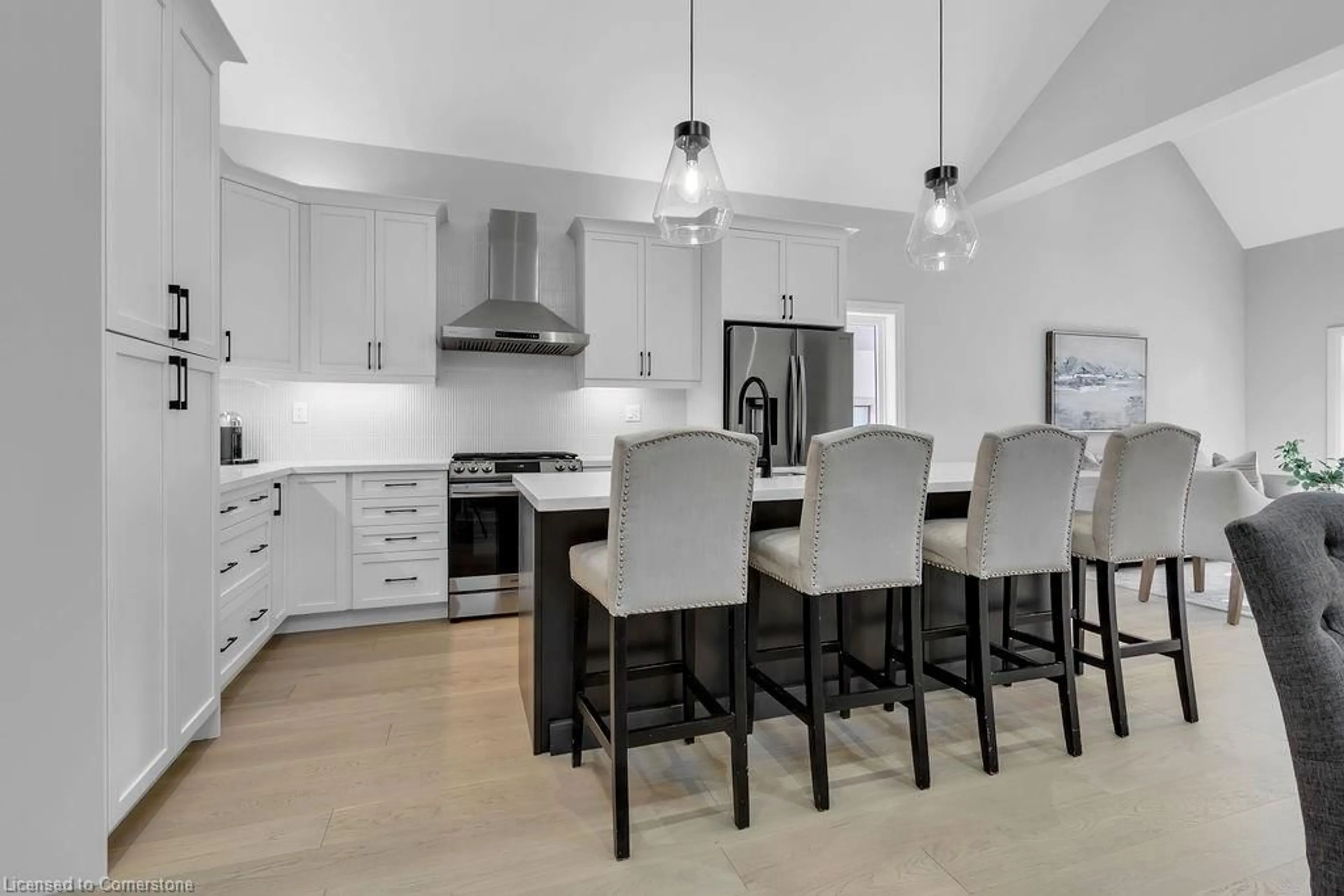 Open concept kitchen, ceramic/tile floor for 29 Magill St, Hamilton Ontario L8R 2Y4