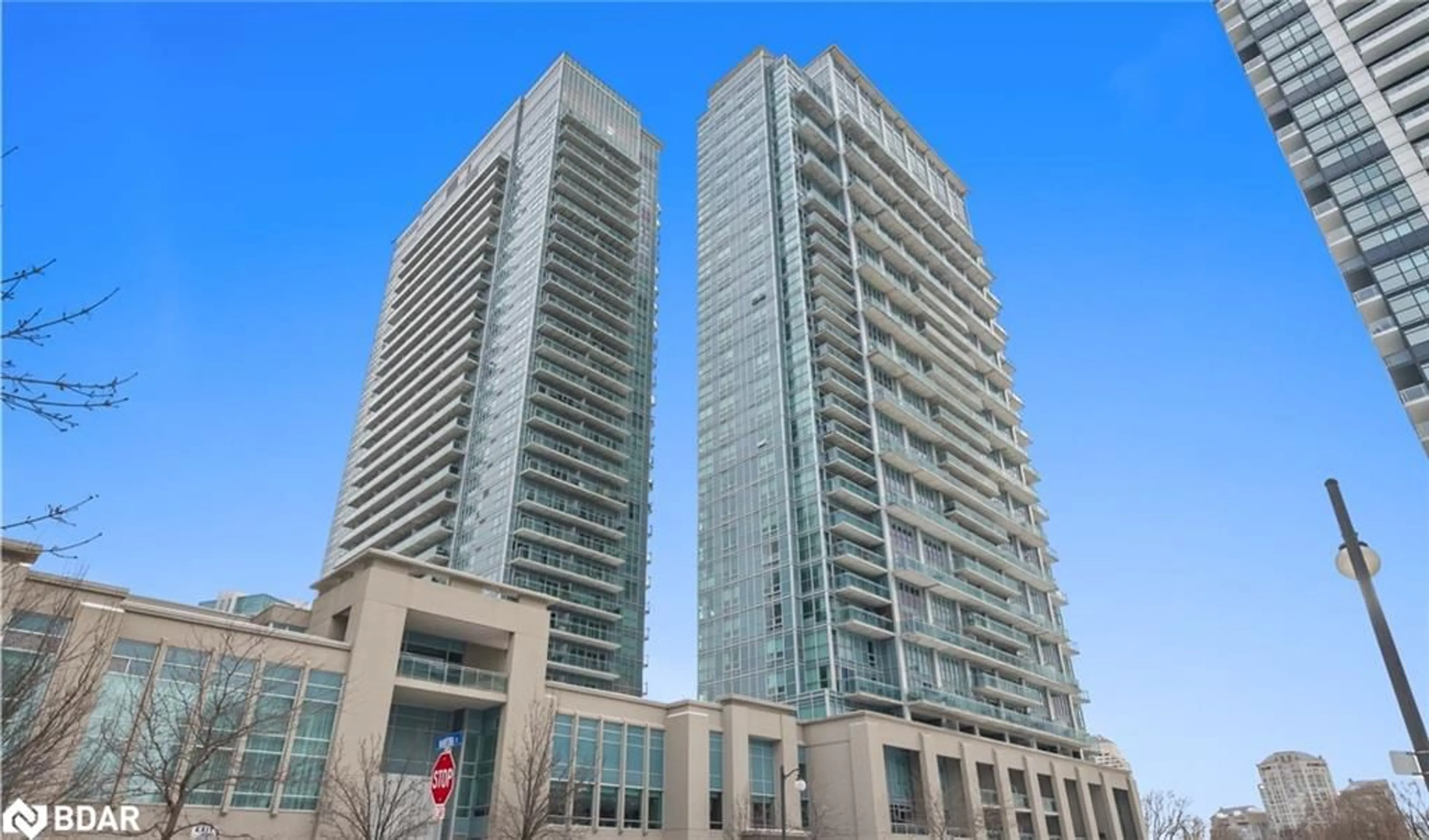 Indoor foyer for 155 Legion Rd #1601, Toronto Ontario M8Y 0A7