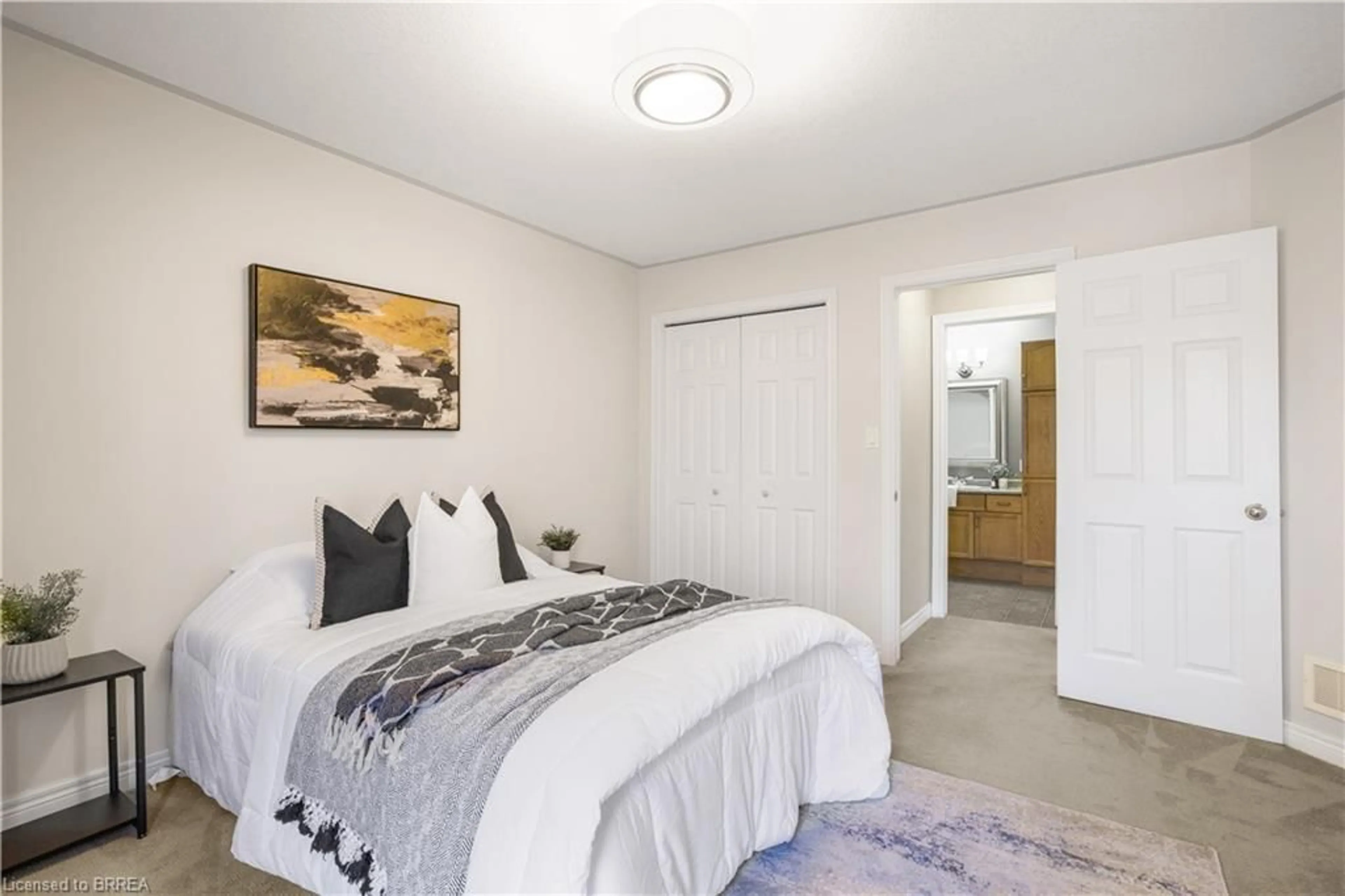 A pic of a room for 633 Park Rd #1, Brantford Ontario N3R 8B6