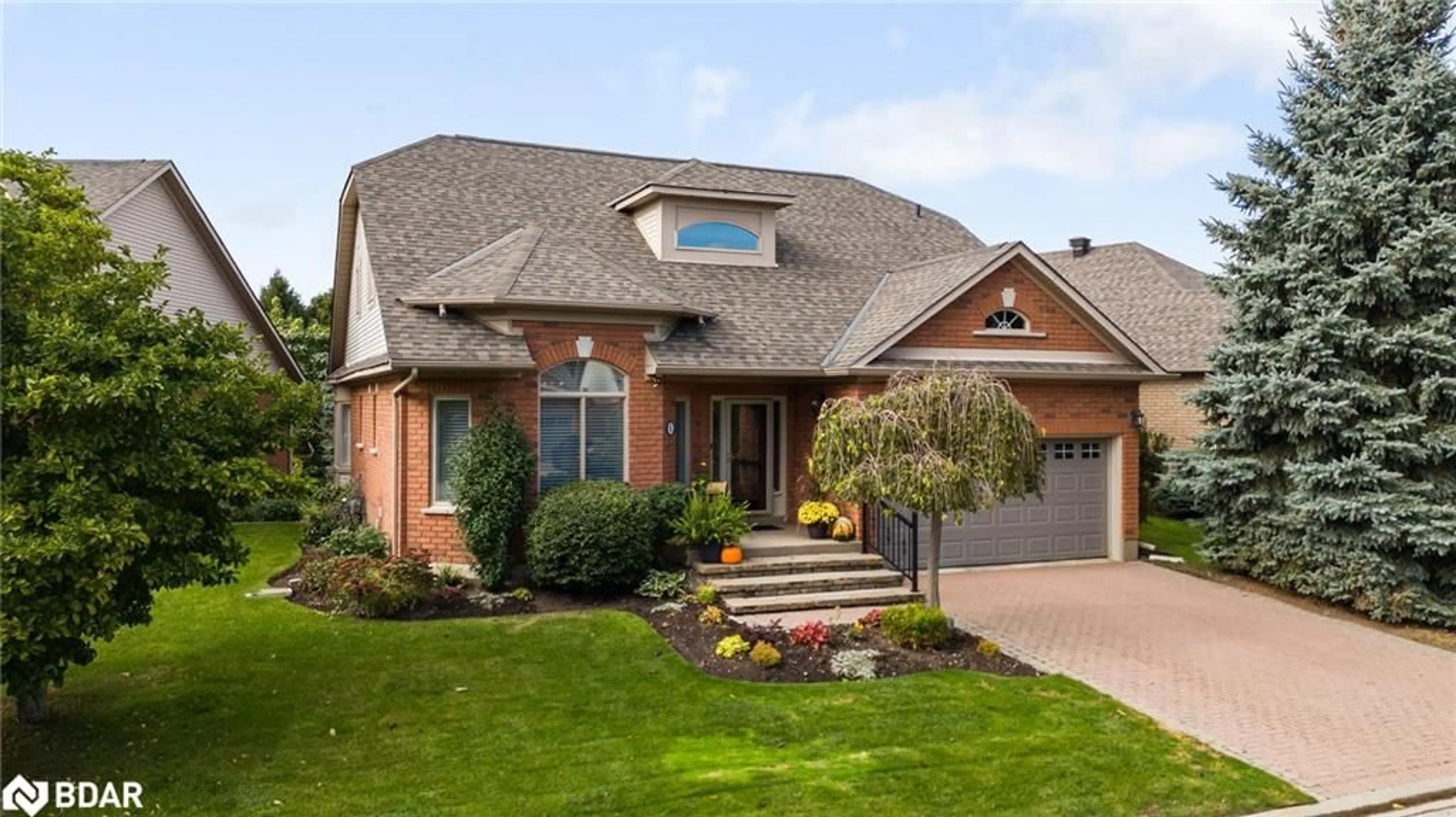 Home with brick exterior material, street for 6 Bella Vista Trail #161, Alliston Ontario L9R 2B2