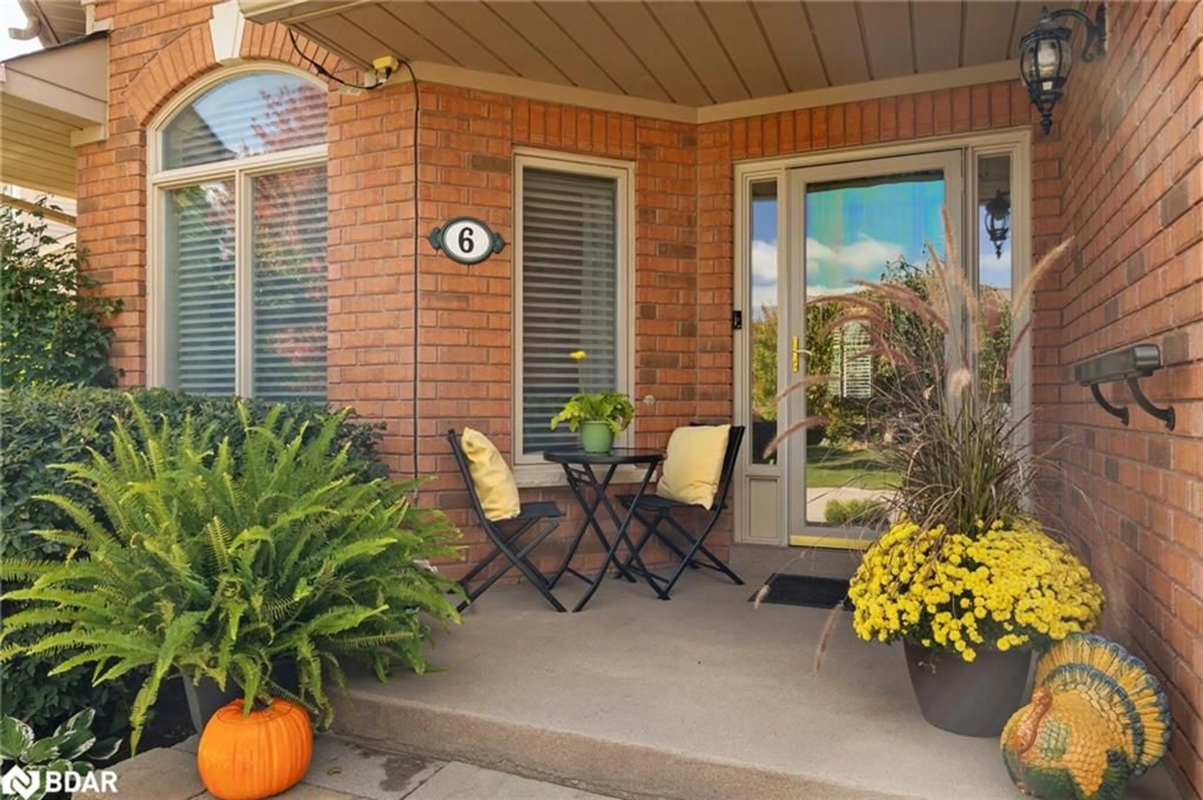 Patio, street for 6 Bella Vista Trail #161, Alliston Ontario L9R 2B2