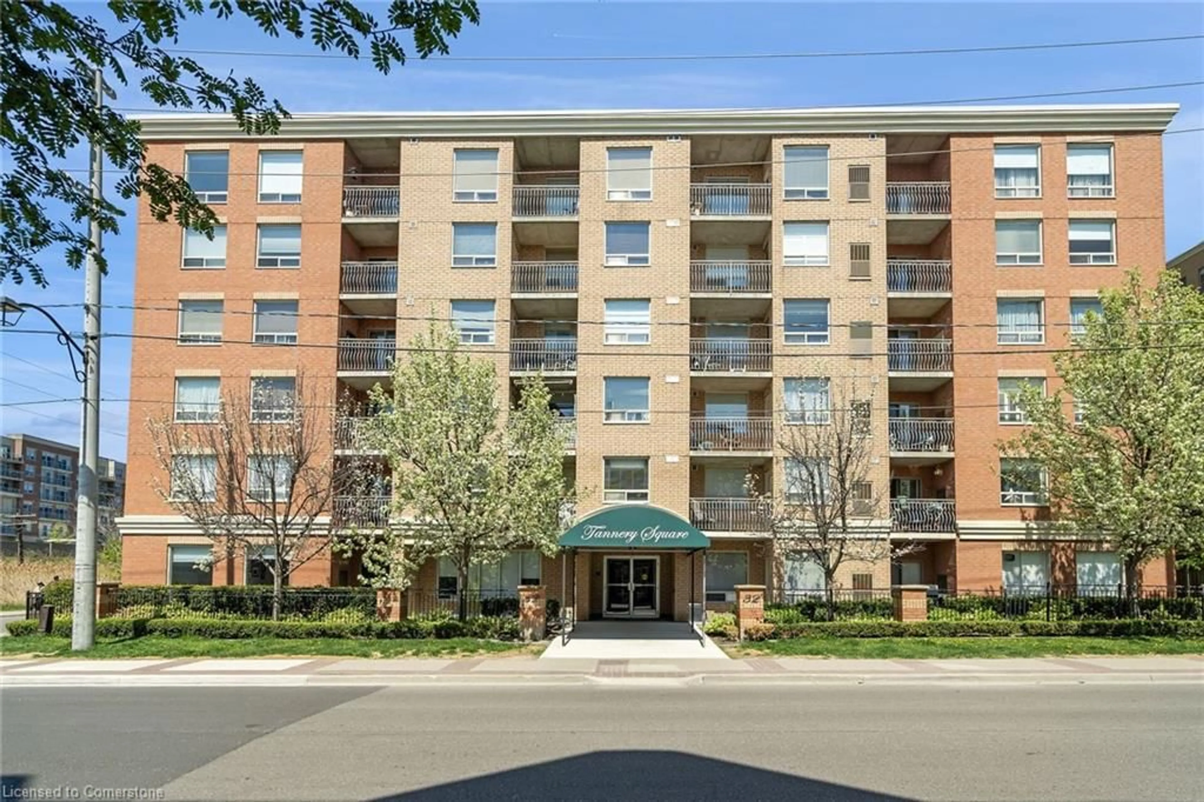 Unknown for 32 Tannery St, Mississauga Ontario L5M 6T6