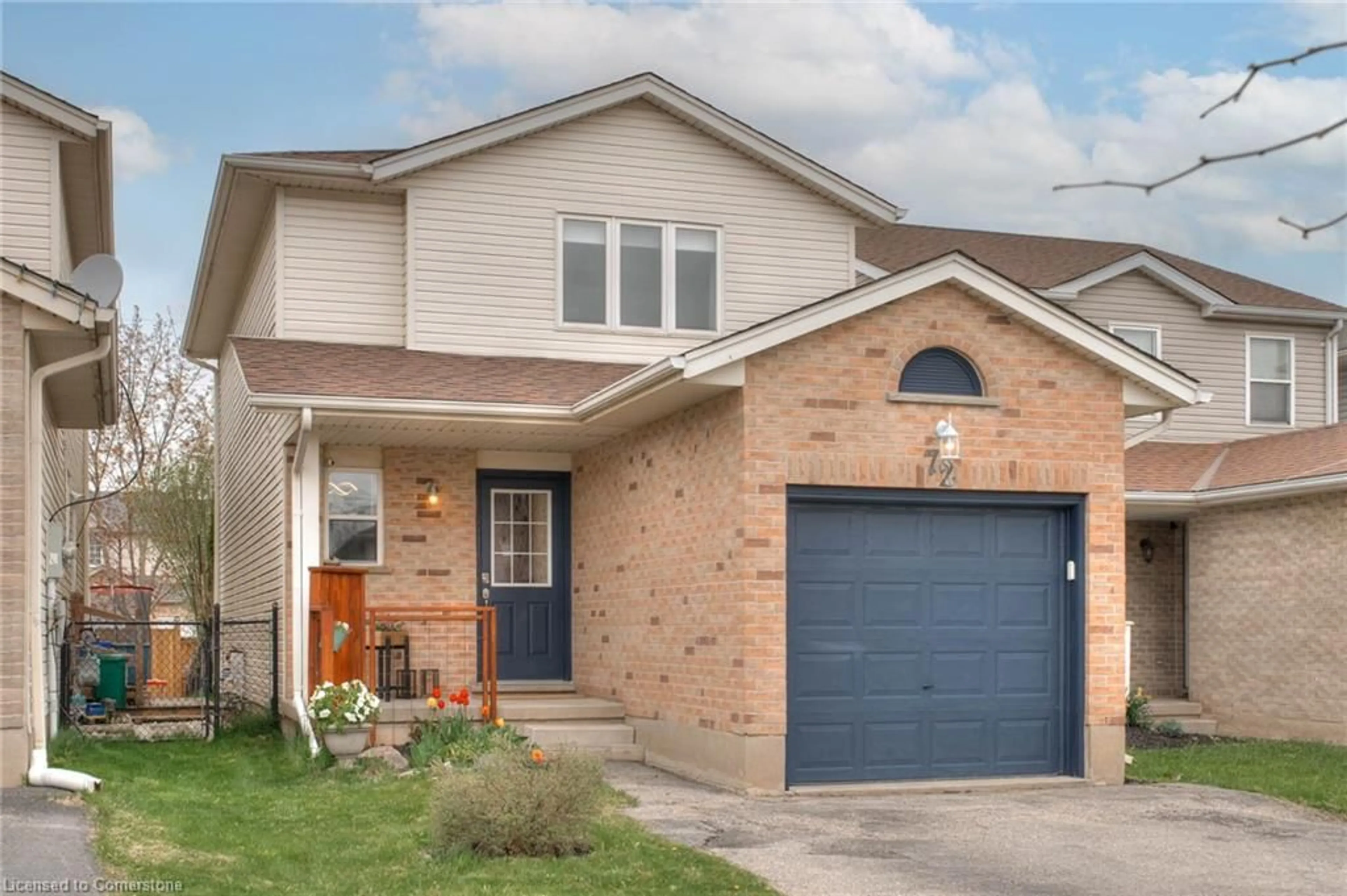 Home with brick exterior material, street for 72 Westmeadow Dr, Kitchener Ontario N2N 3N1