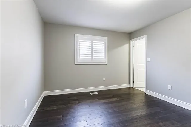 Additional property image - 8 Cesar Pl