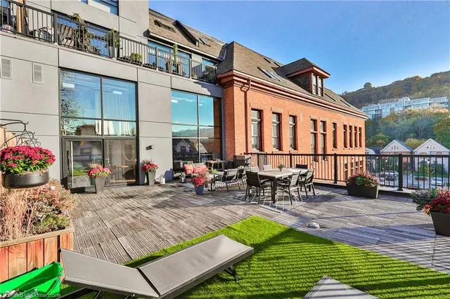 Additional property image - 200 Stinson St Unit 318