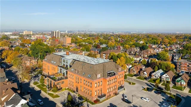 Additional property image - 200 Stinson St Unit 318