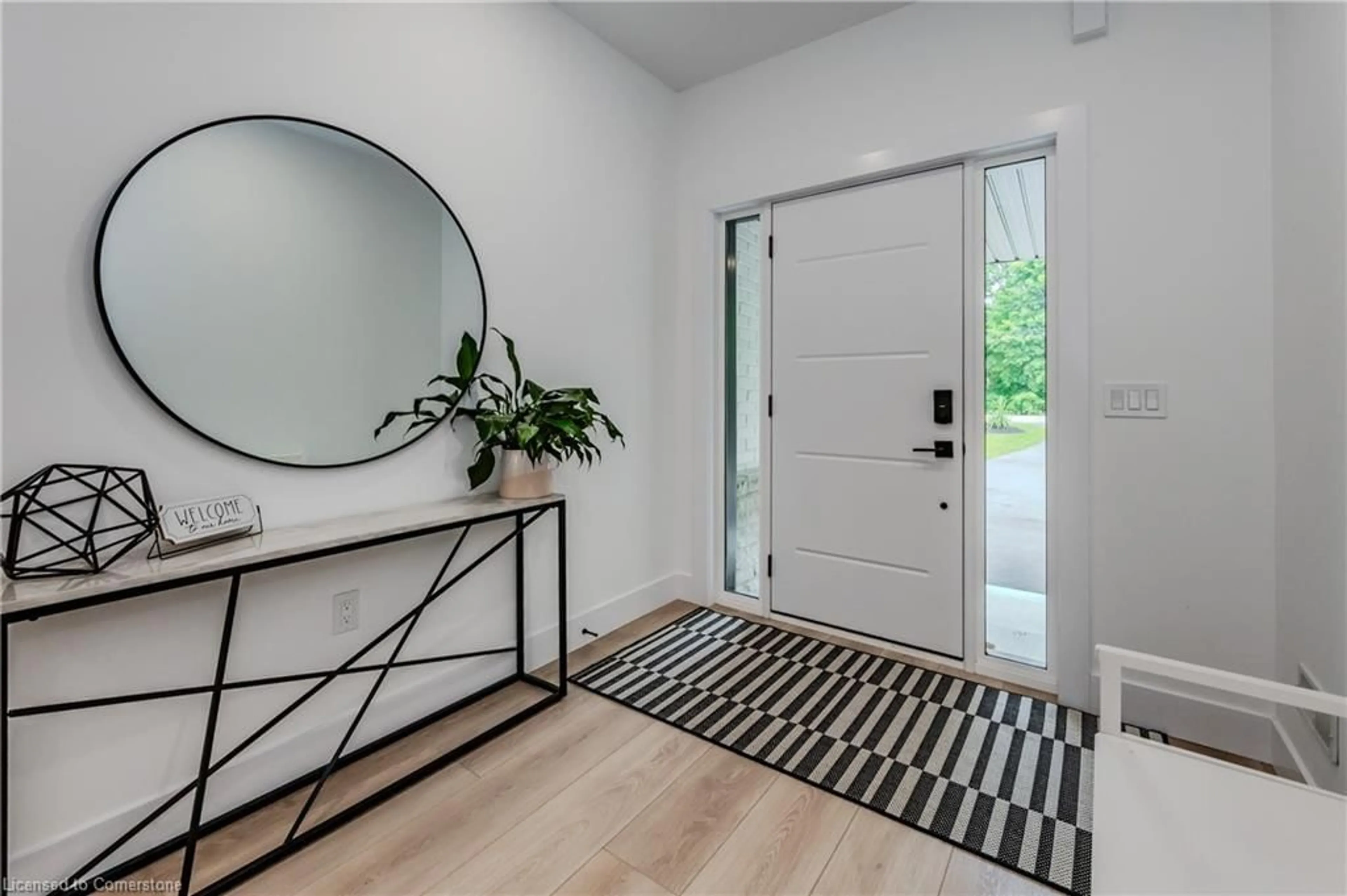 Indoor entryway for 195 Riverbank Dr, Cambridge Ontario N3H 4R6