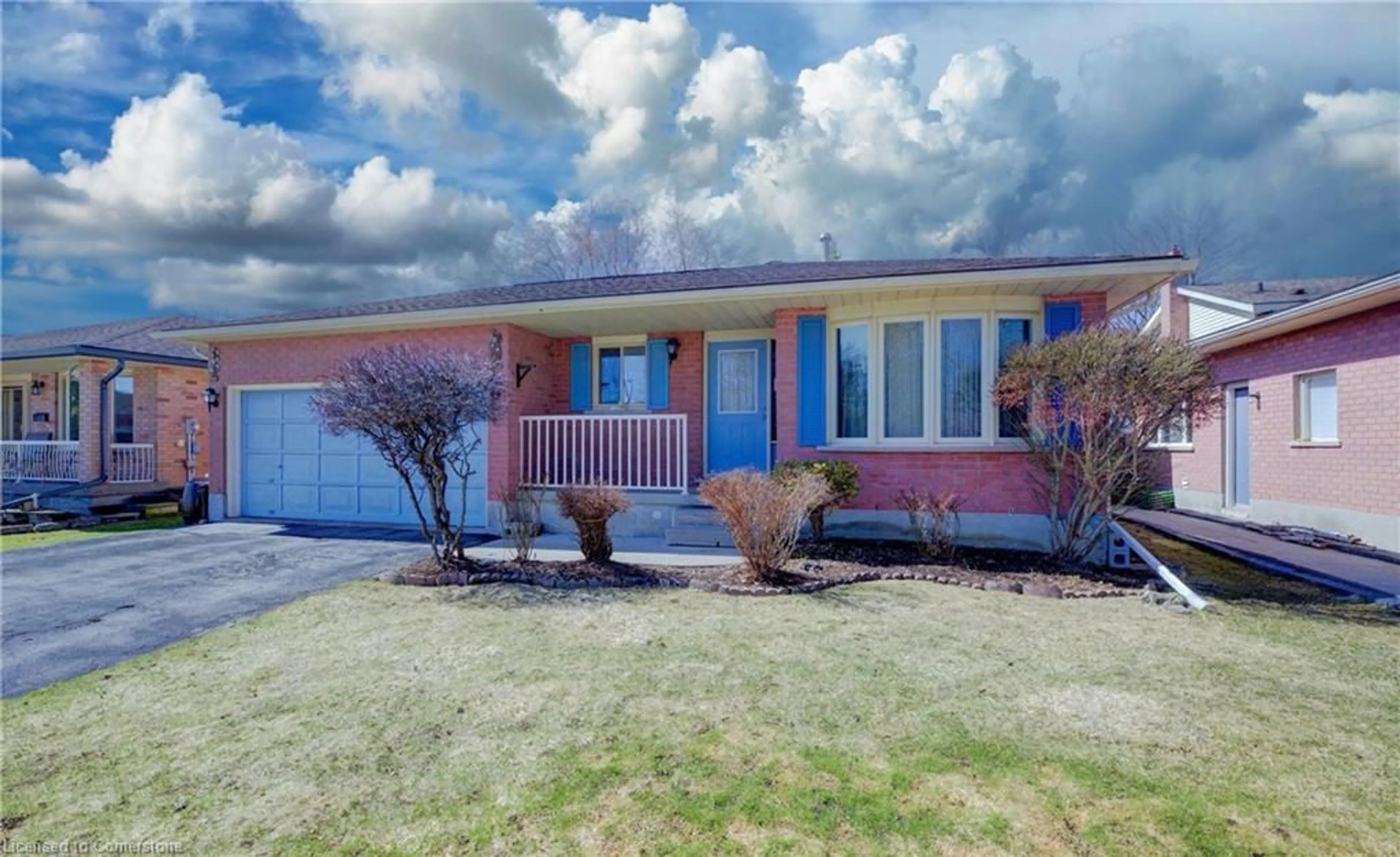 Home with vinyl exterior material, street for 489 Northlake Dr, Waterloo Ontario N2V 1V5