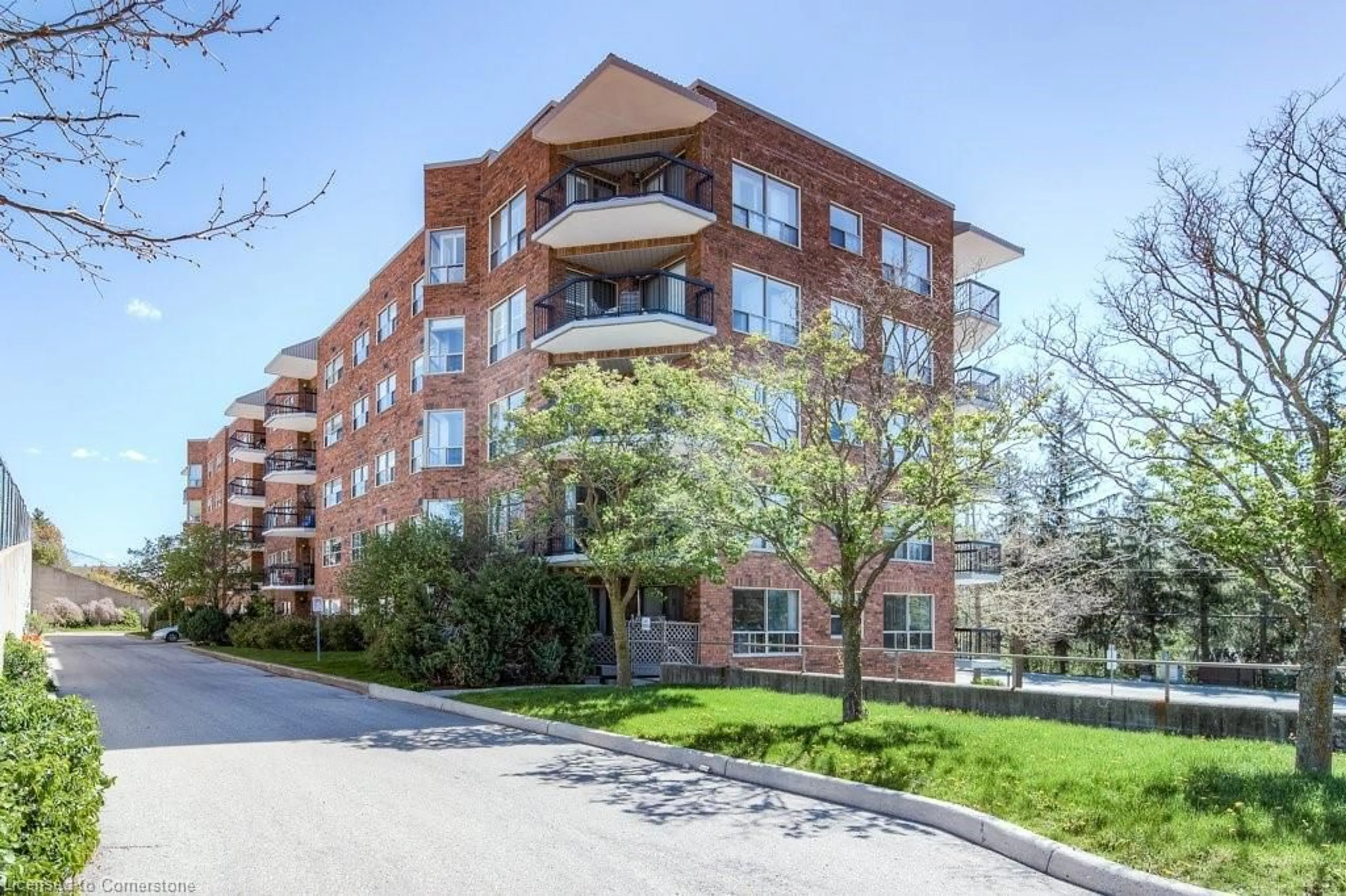 Unknown for 300 Keats Way #205, Waterloo Ontario N2L 6E6