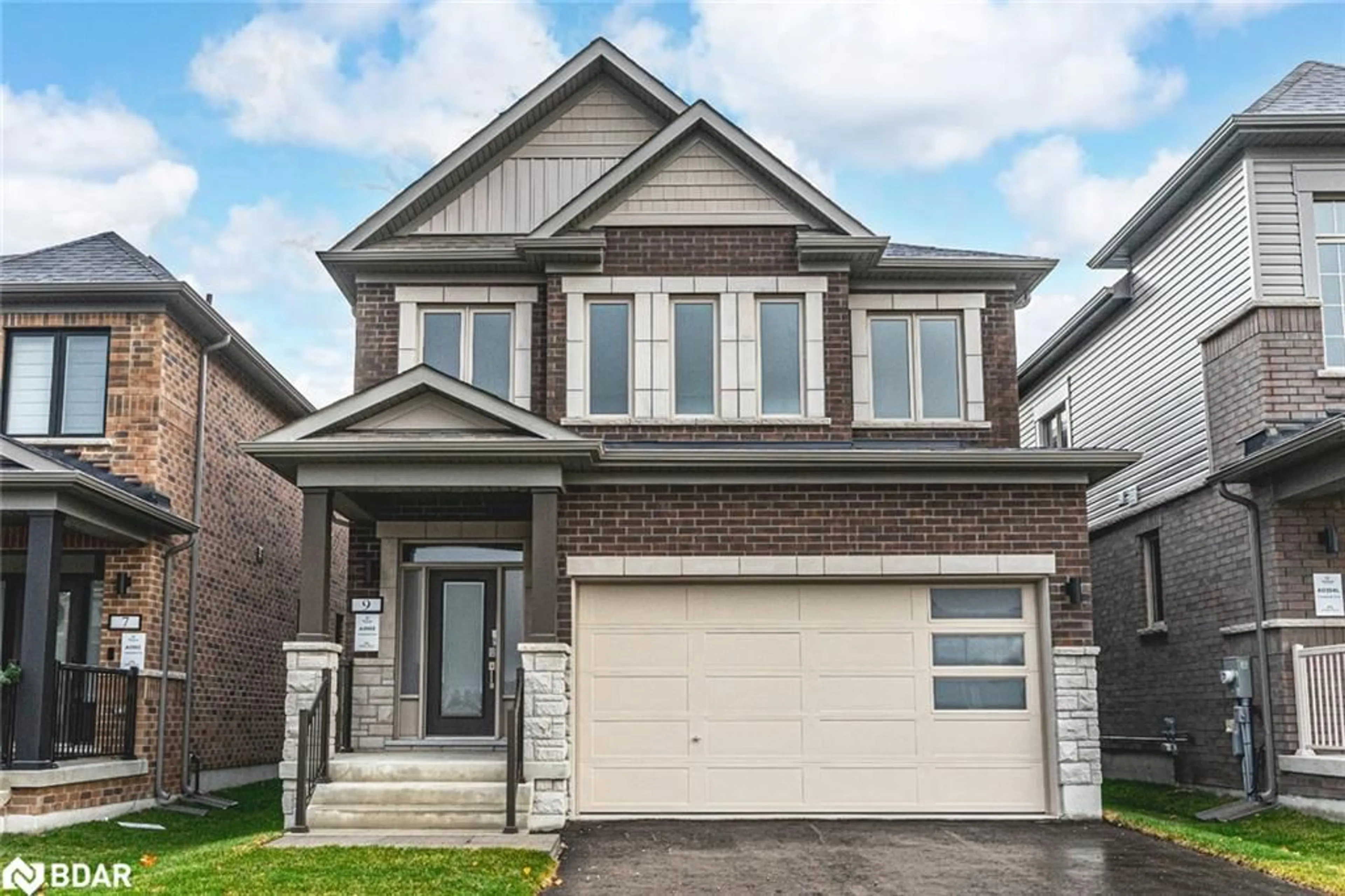 Home with brick exterior material, street for 9 Amsterdam Dr, Barrie Ontario L9J 0Z4