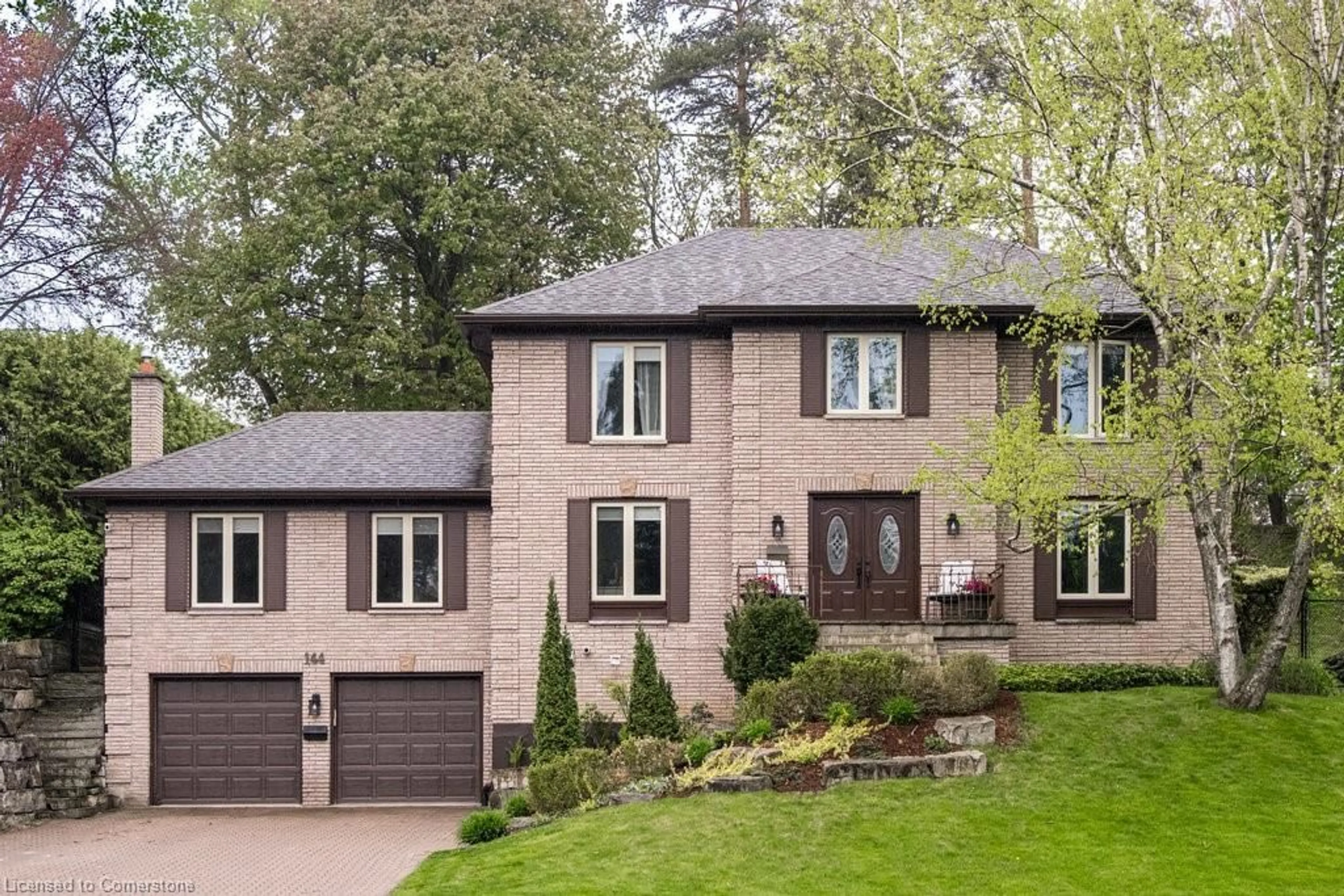 Home with brick exterior material, street for 144 Uphill Crt, Ancaster Ontario L9G 3R1