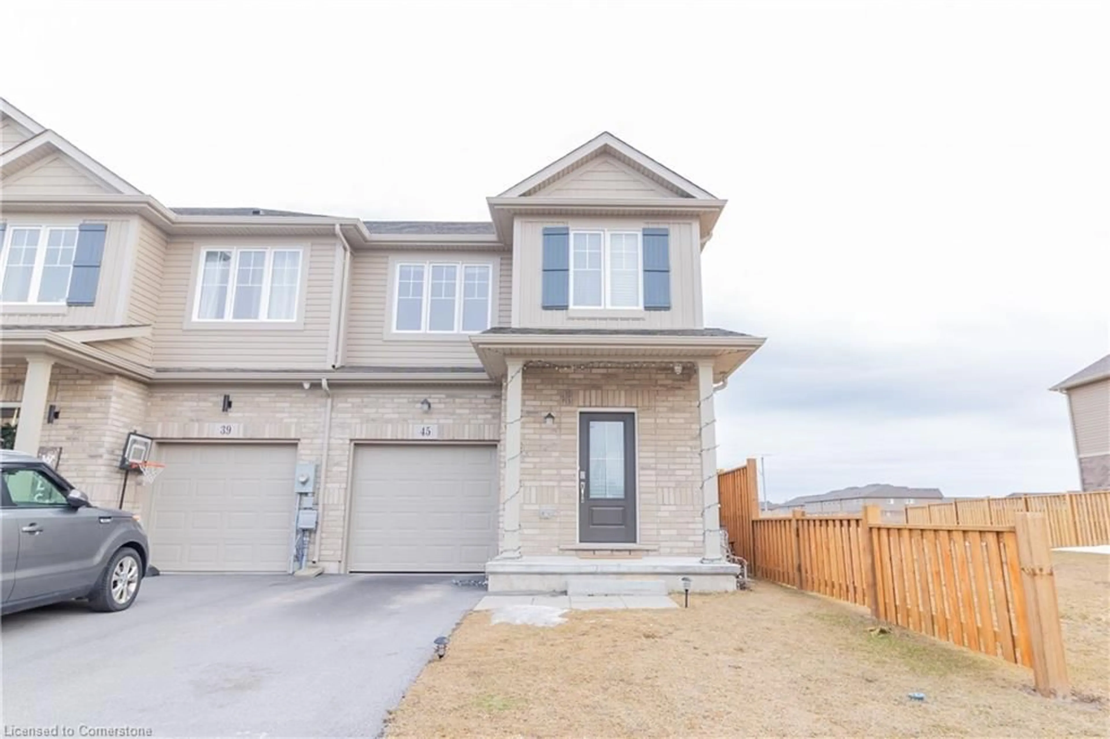 Home with brick exterior material, street for 45 Sycamore St, Niagara Falls Ontario L3C 0H8