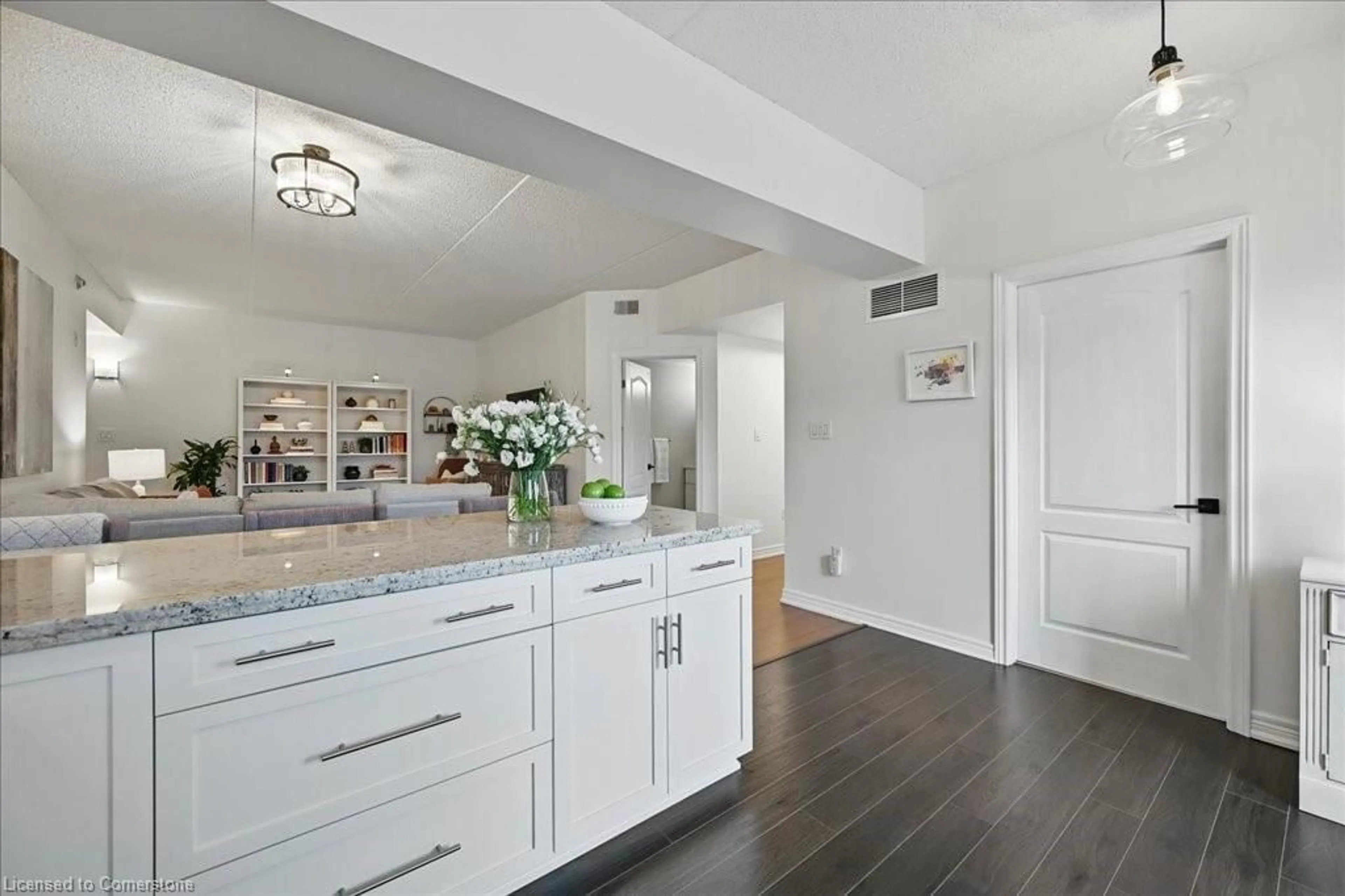 Open concept kitchen, ceramic/tile floor for 4006 Kilmer Dr #310, Burlington Ontario L7M 4W4