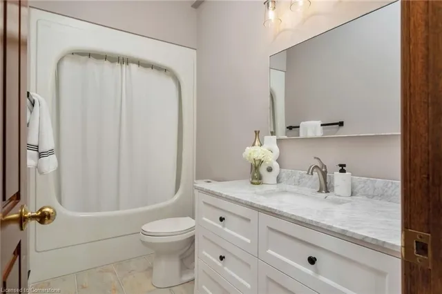 Additional property image - 327A Lake Promenade