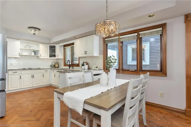 Additional property image - 327A Lake Promenade