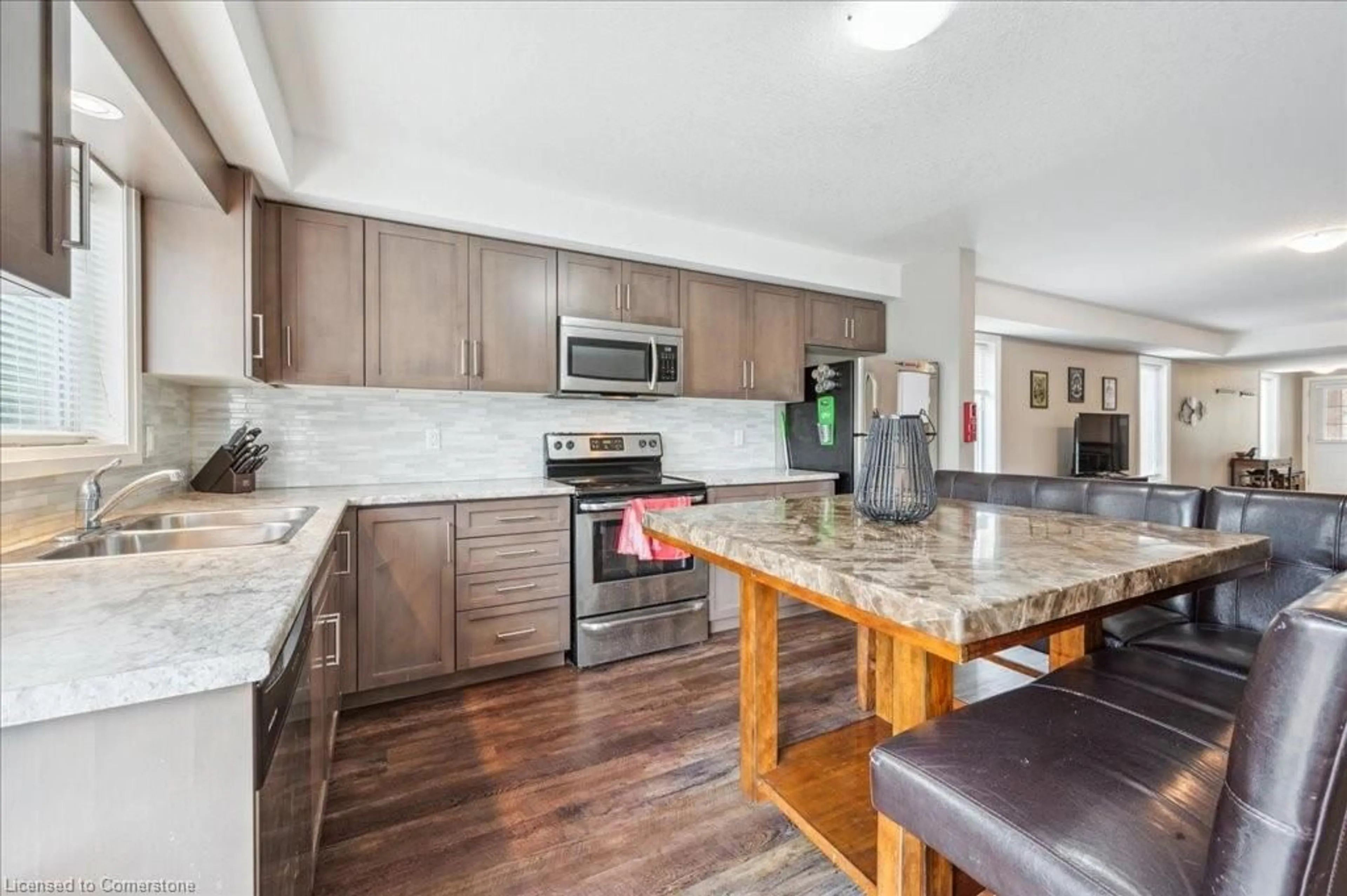 Open concept kitchen, unknown for 399 Greenfield Ave, Kitchener Ontario N2C 1E6