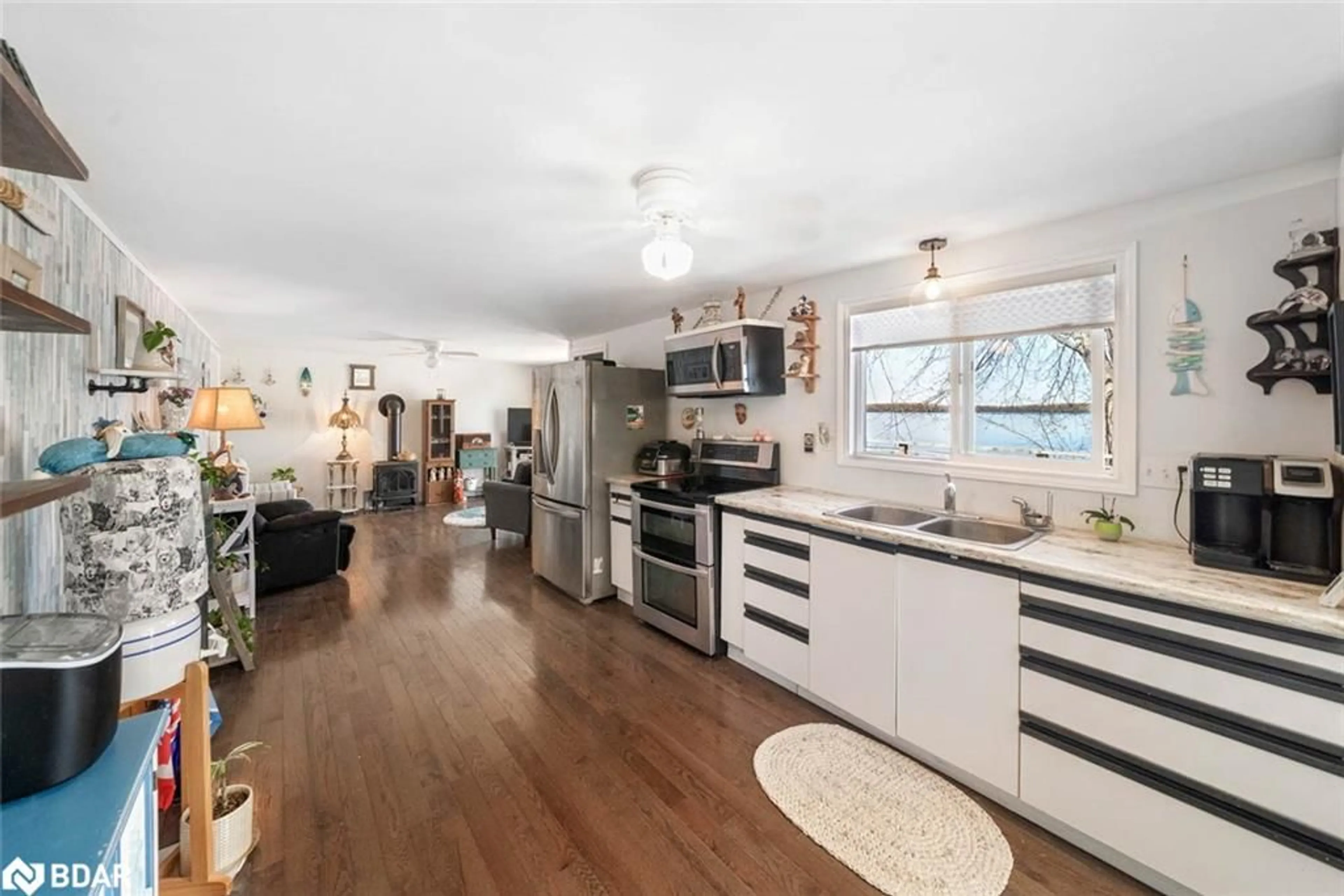Open concept kitchen, unknown for 6222 Bluebird St, Ramara Ontario L3V 0K6