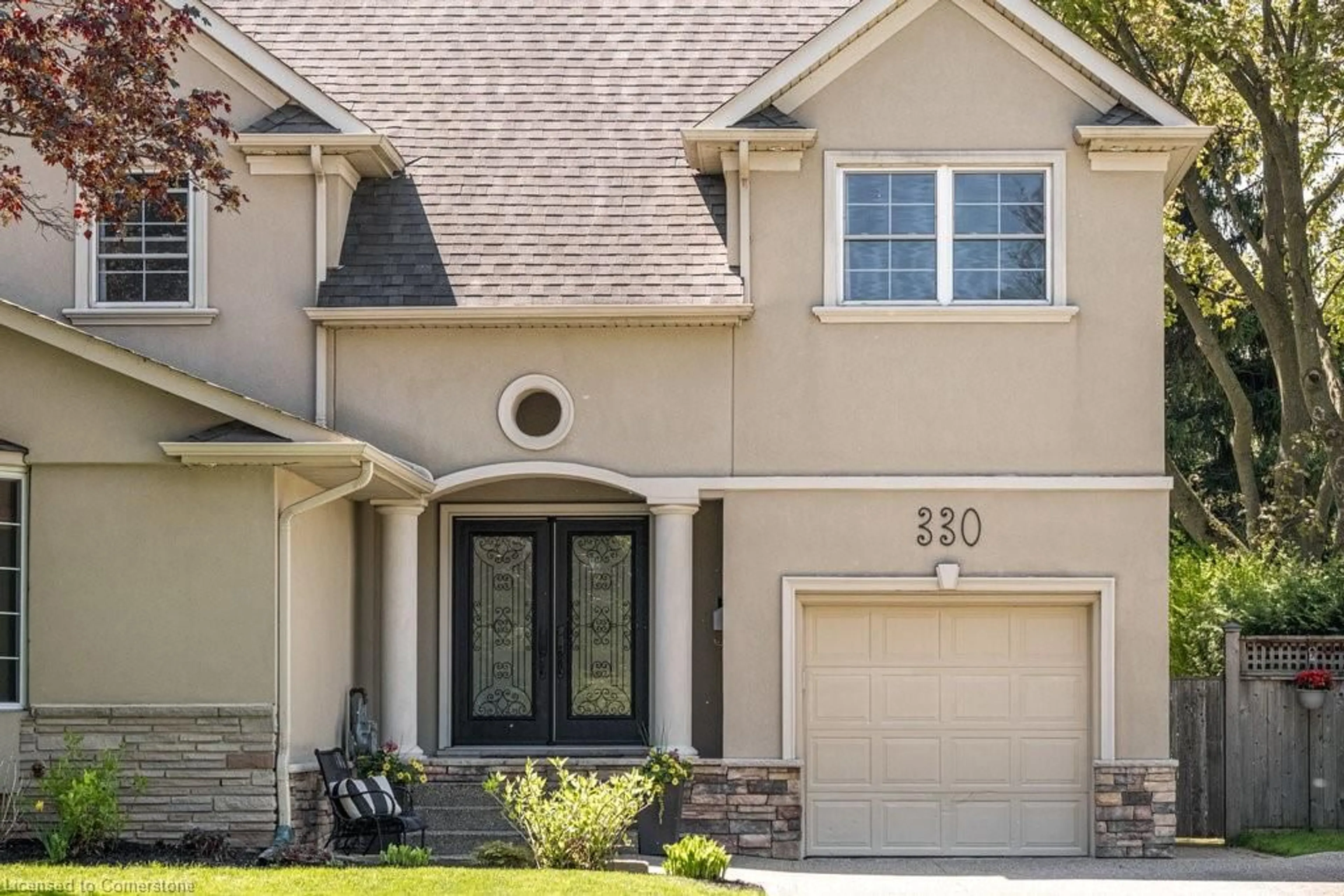 Home with vinyl exterior material, street for 330 Strathcona Dr, Burlington Ontario L7L 2E3