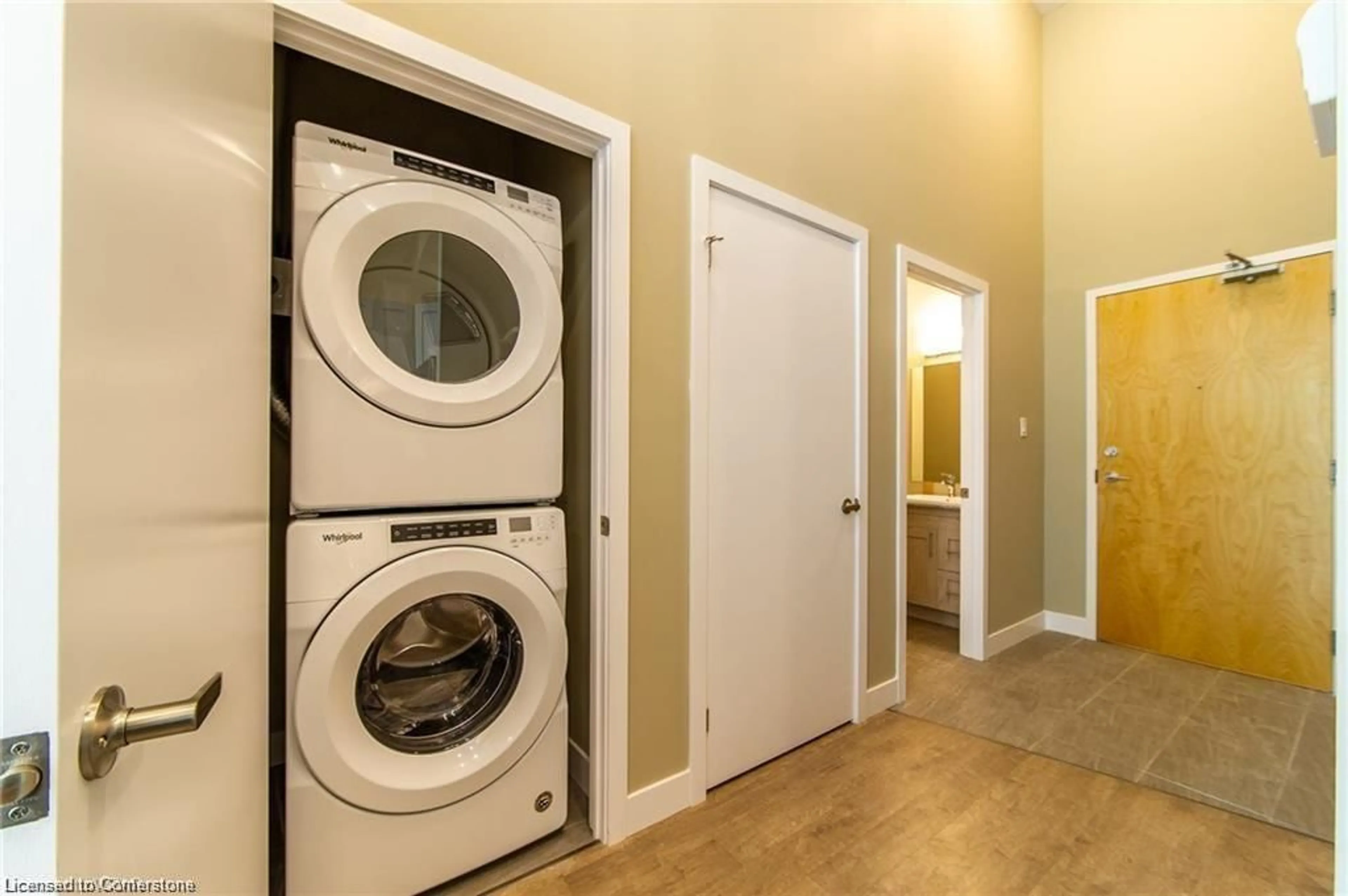 Laundry room for 100 Garment St #210, Kitchener Ontario N2G 0C3