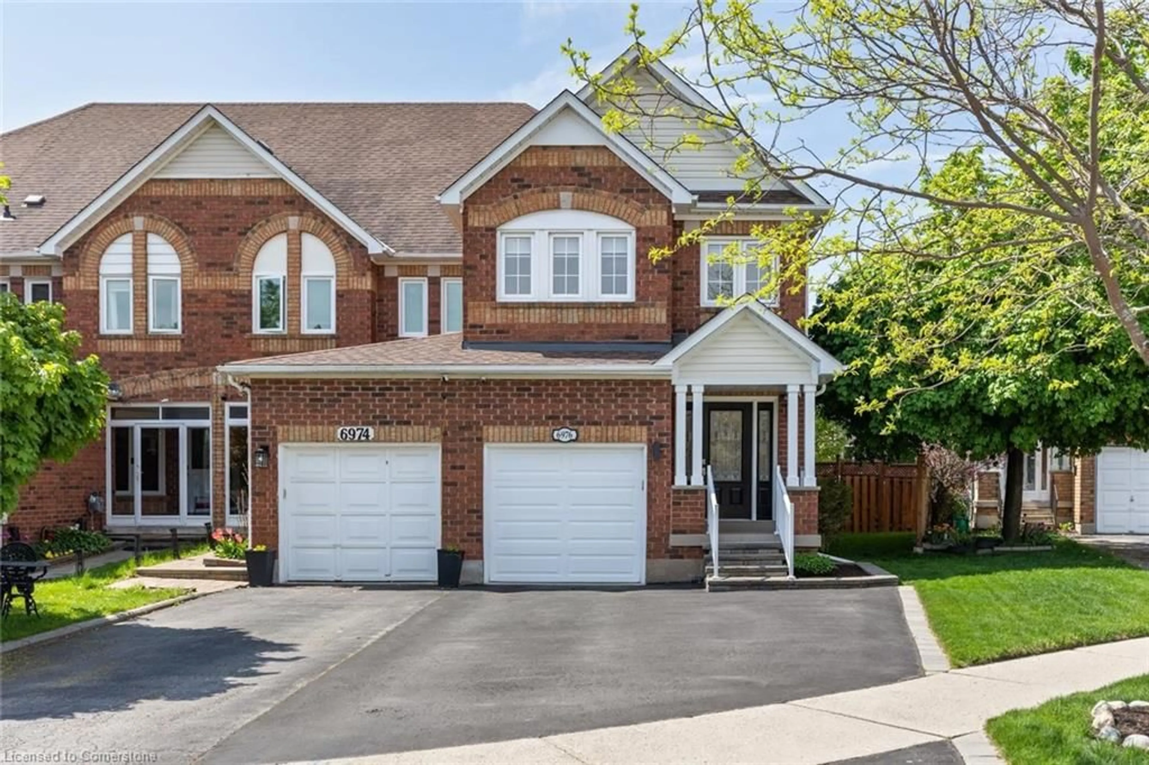 Home with brick exterior material, street for 6976 Dunnview Crt, Mississauga Ontario L5N 7E4