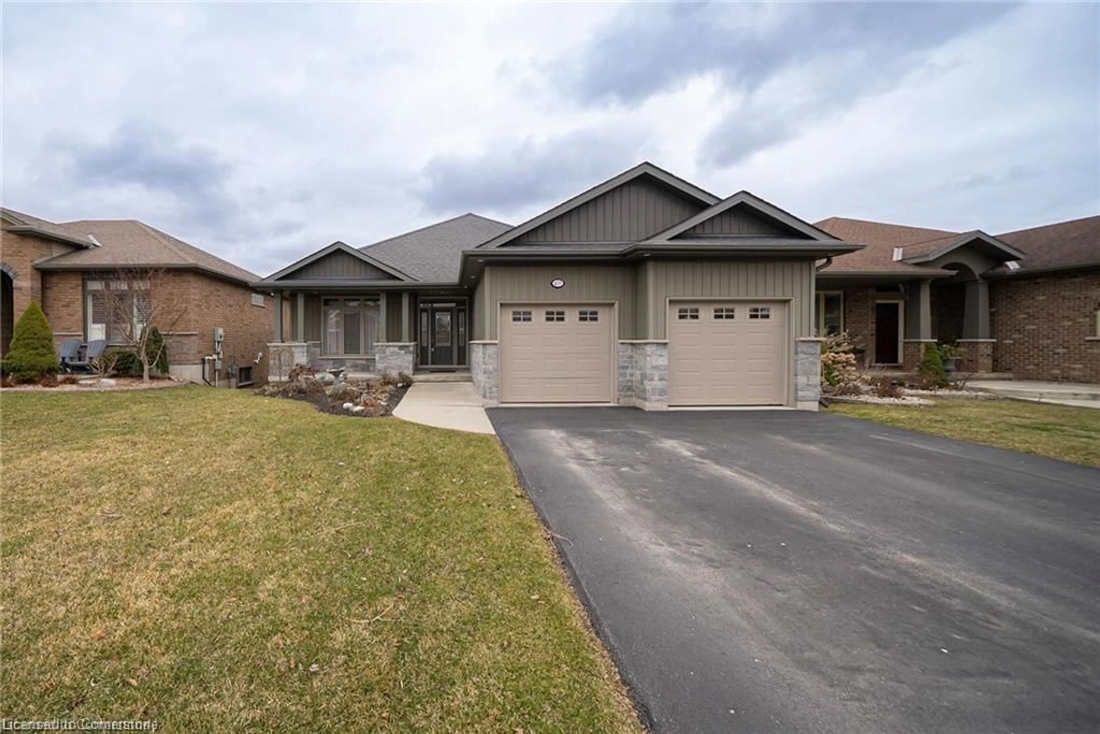 Home with brick exterior material, street for 419 Queen St, Simcoe Ontario N3Y 5M9
