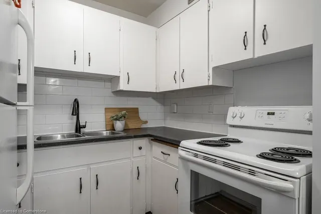Additional property image - 23 Main St Unit 205