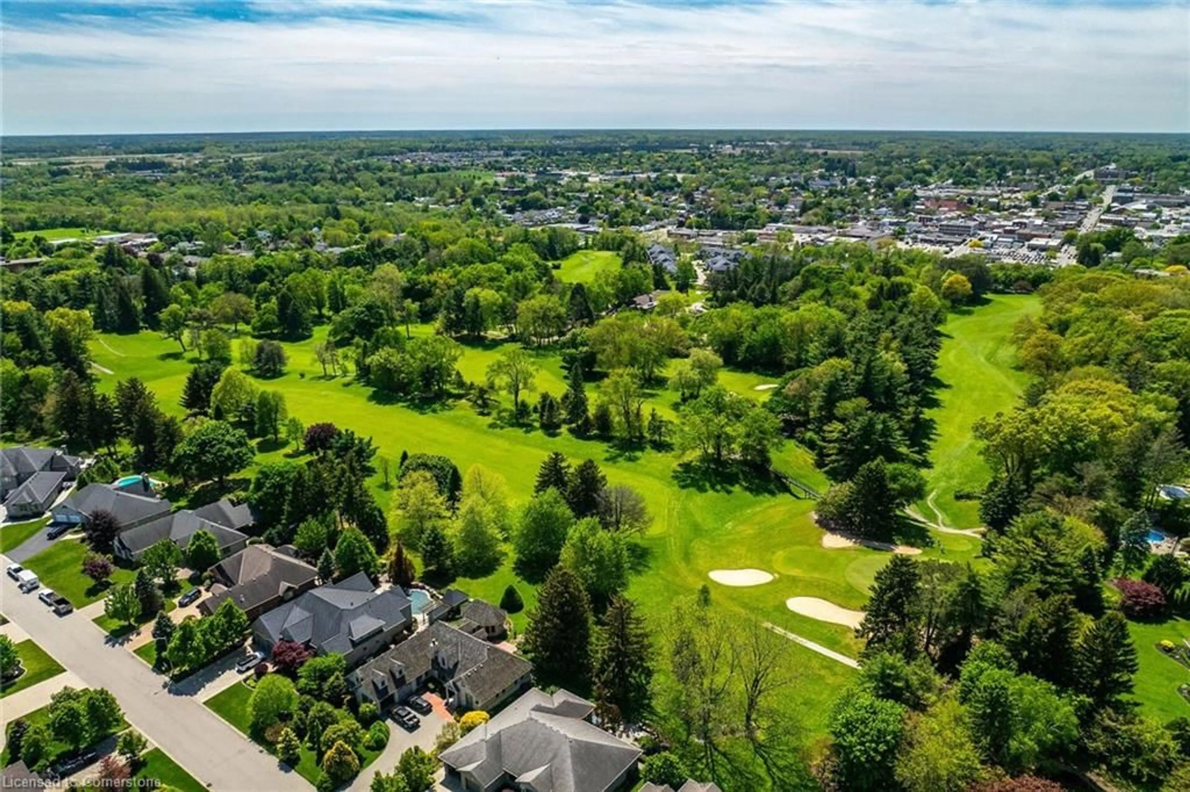A pic from outside/outdoor area/front of a property/back of a property/a pic from drone, unknown for 175 Victoria St #34, Simcoe Ontario N3Y 5L8