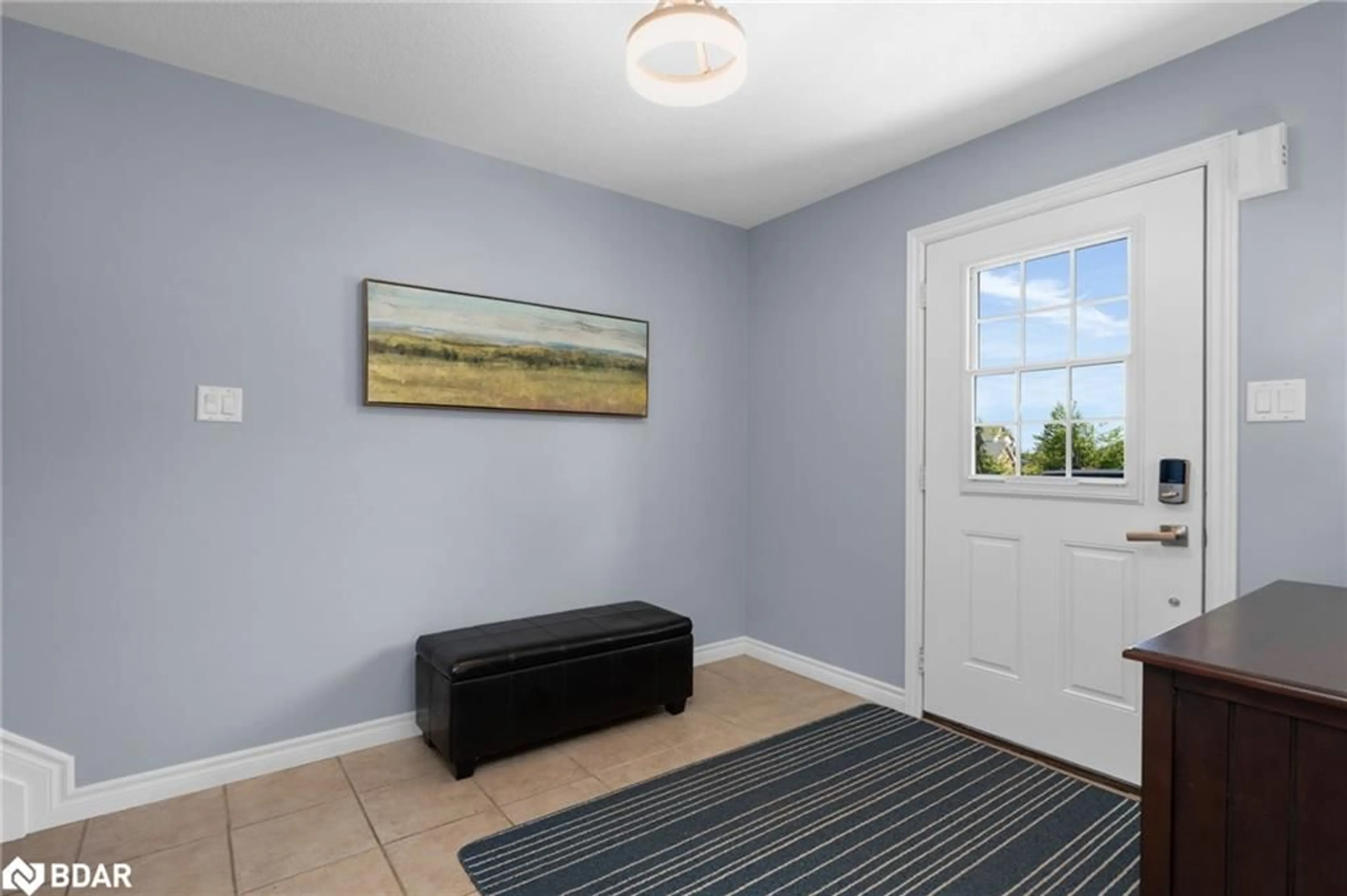 Indoor entryway for 8 Ash Court Crt, Oro-Medonte Ontario L0K 1E0