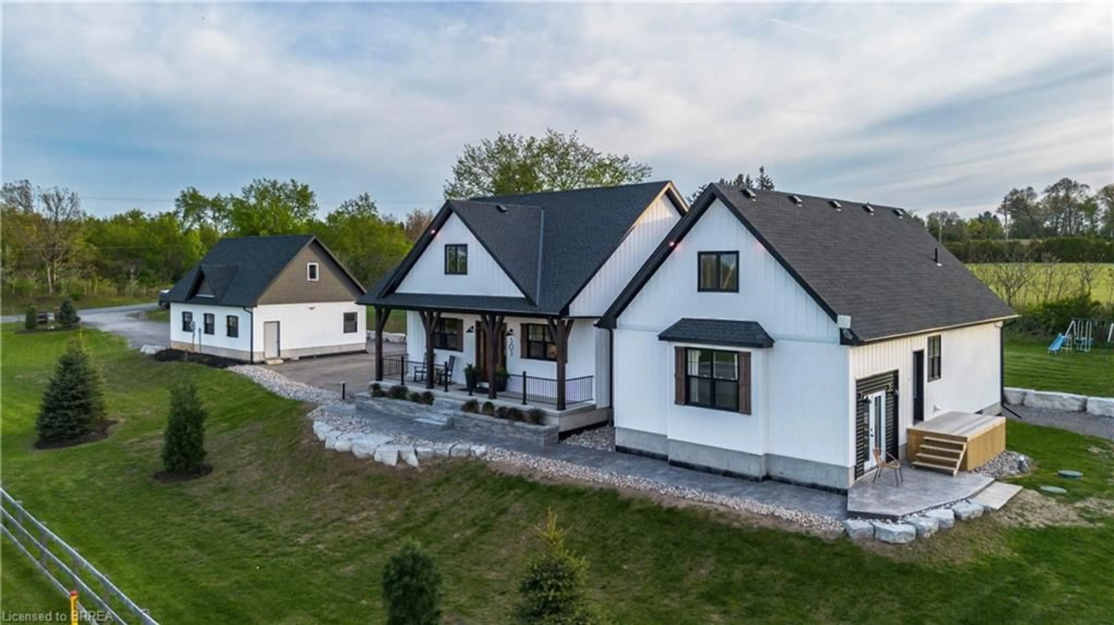 A pic from outside/outdoor area/front of a property/back of a property/a pic from drone, unknown for 503 Concession 6 Townsend, Waterford Ontario N0E 1Y0