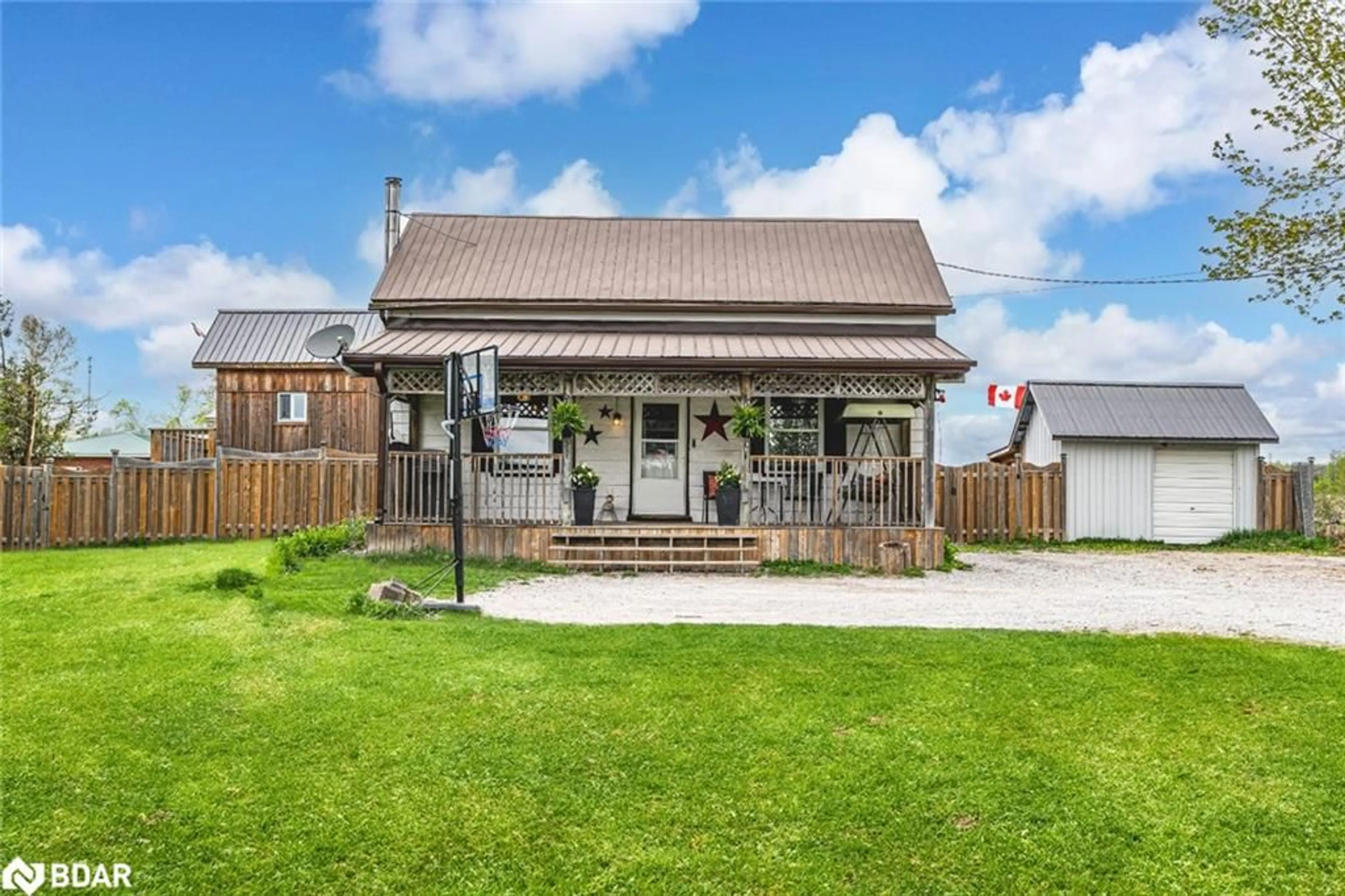 Unknown for 1601 Penetanguishene Rd, Dalston Ontario L4M 4Y8
