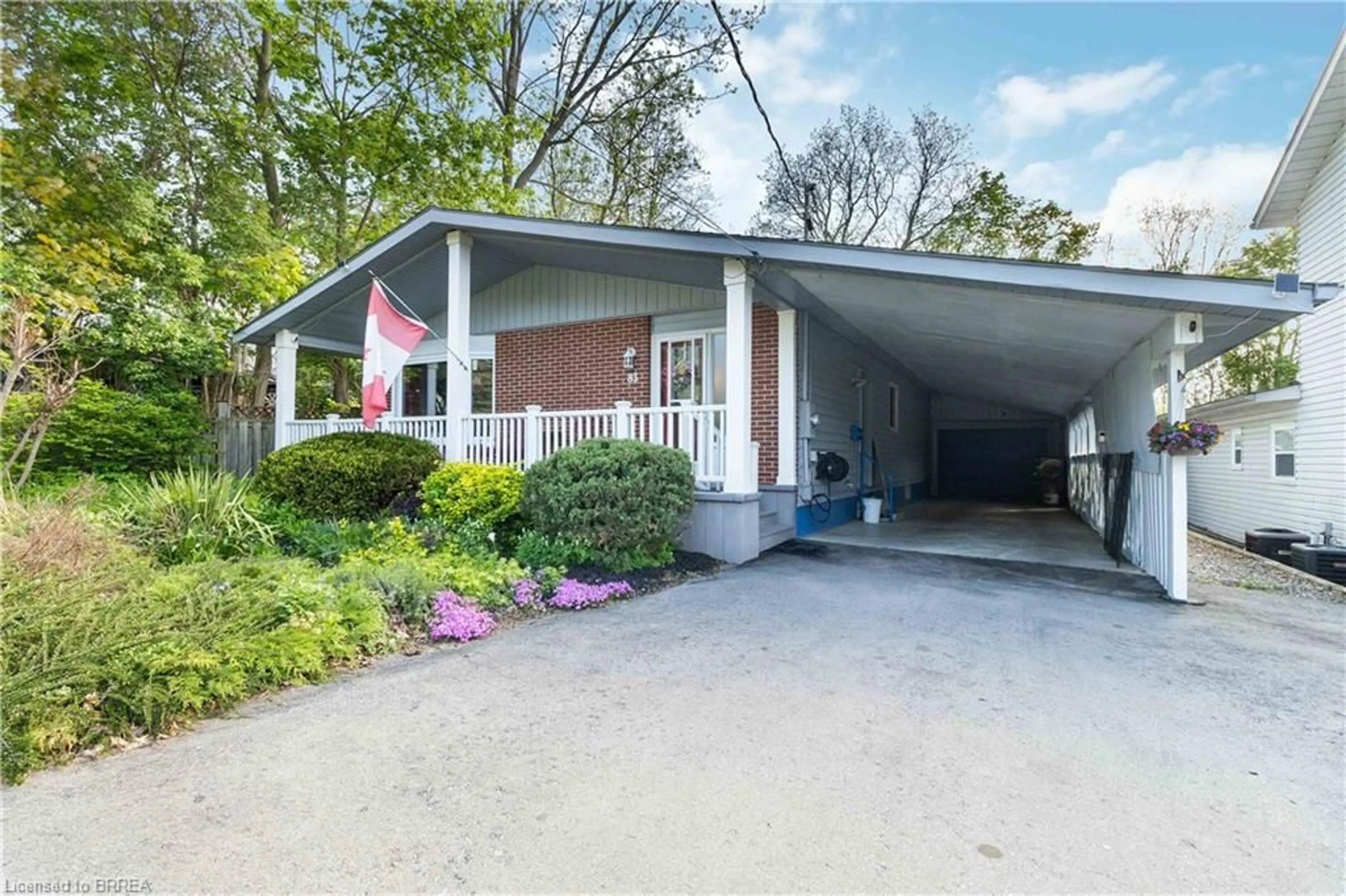 Unknown for 83 Locks Rd, Brantford Ontario N3S 7L9