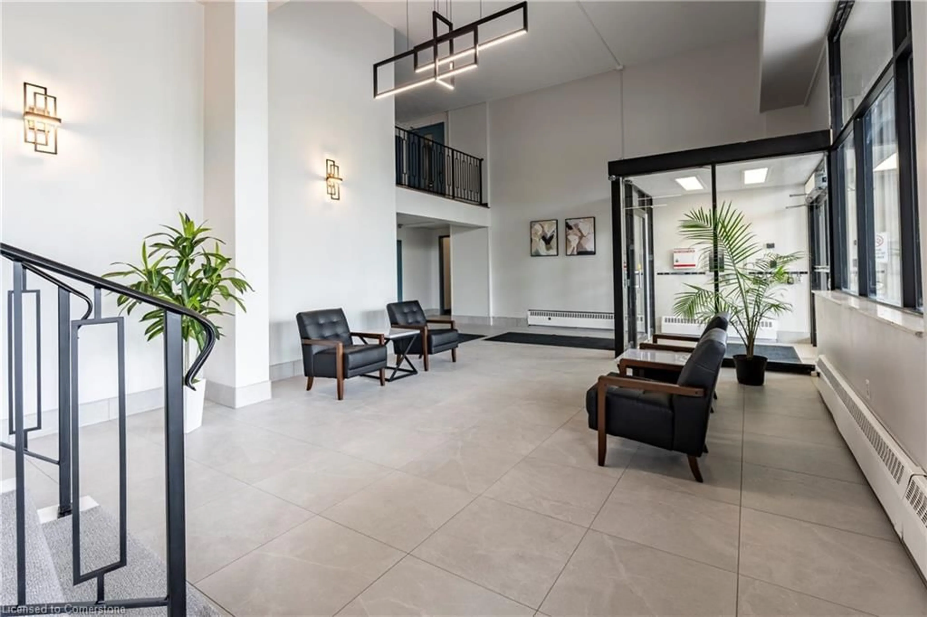 Indoor foyer for 24 Midland Dr #503B, Kitchener Ontario N2A 2A8
