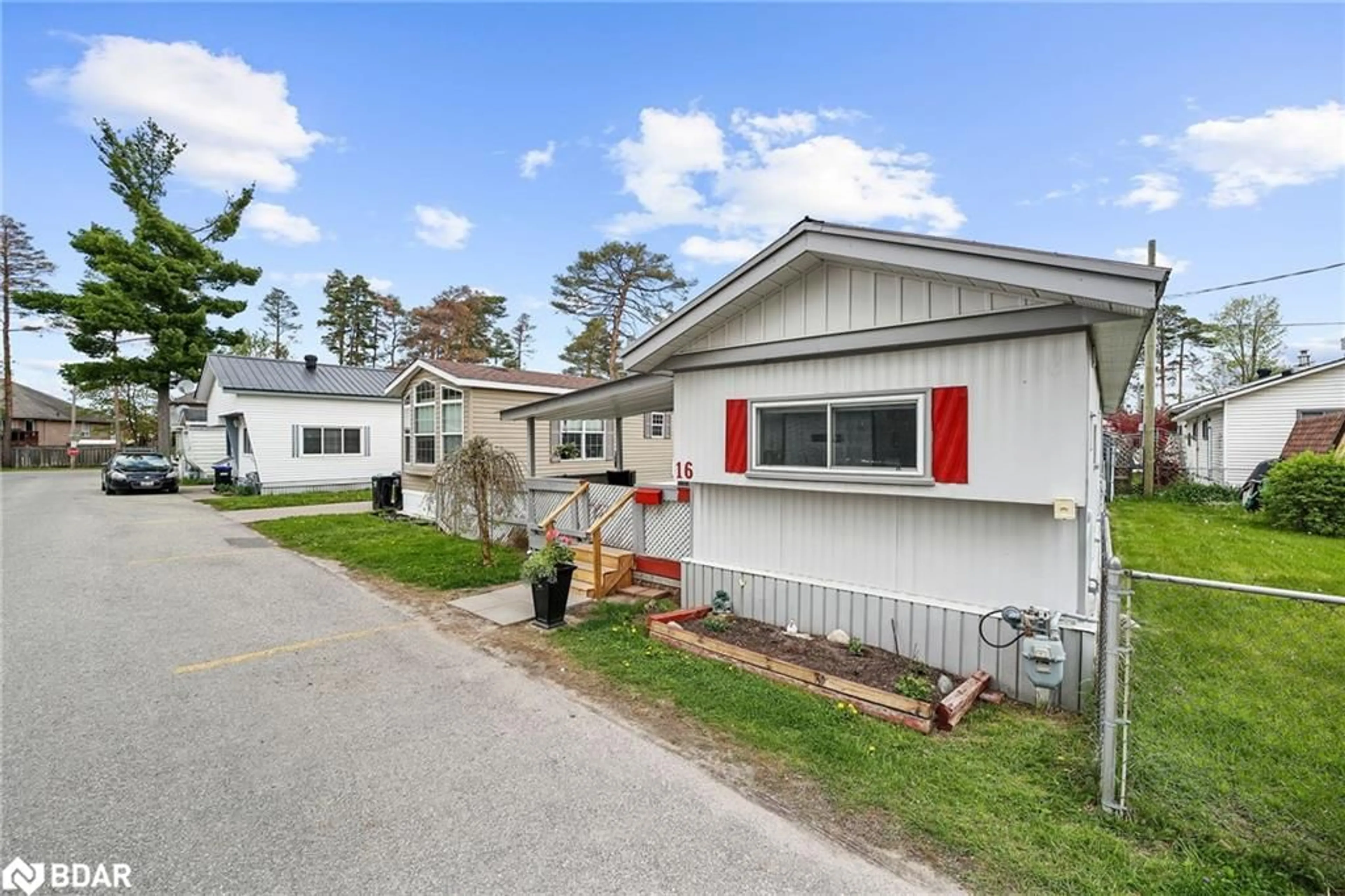 Home with vinyl exterior material, street for 16 Second St, Angus Ontario L3W 0L4