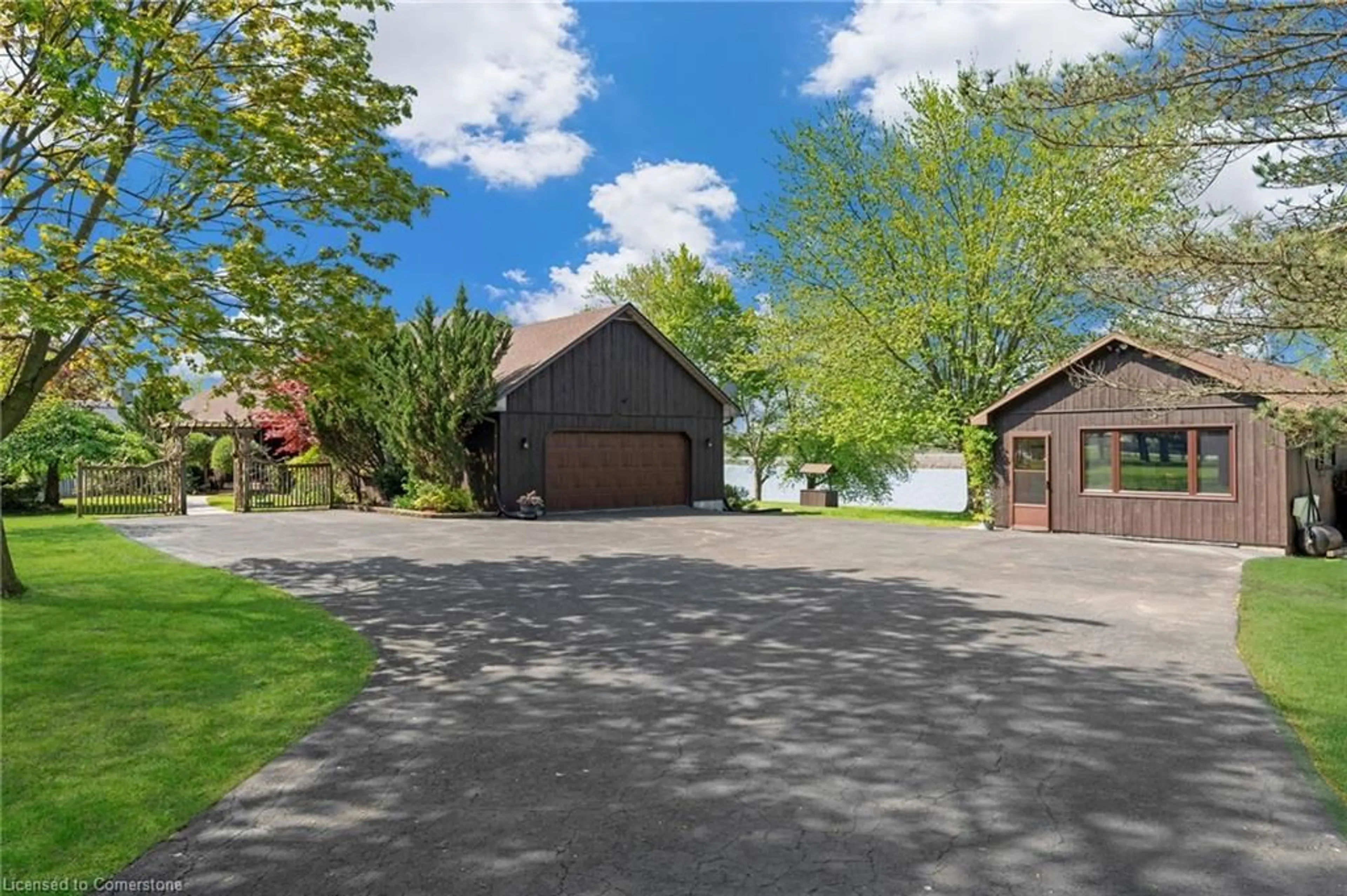 A pic from outside/outdoor area/front of a property/back of a property/a pic from drone, street for 35 Haldimand Road 17, Dunnville Ontario N1A 2W4